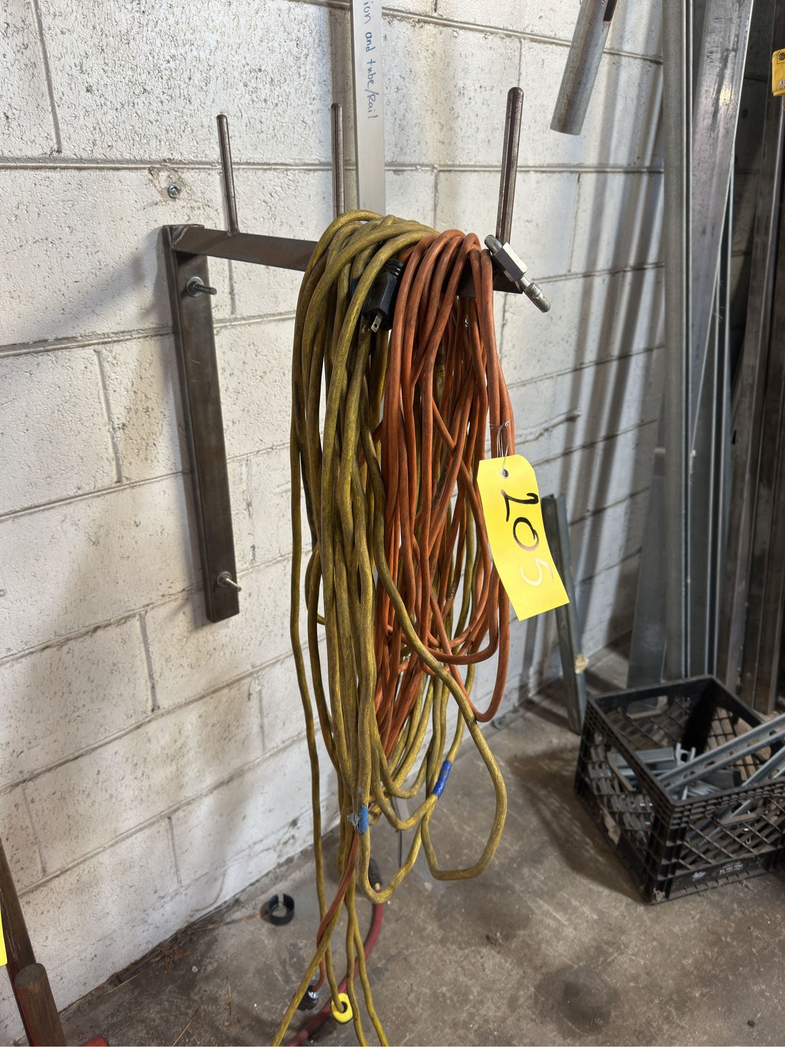 3-assorted-extension-cords-ad20be