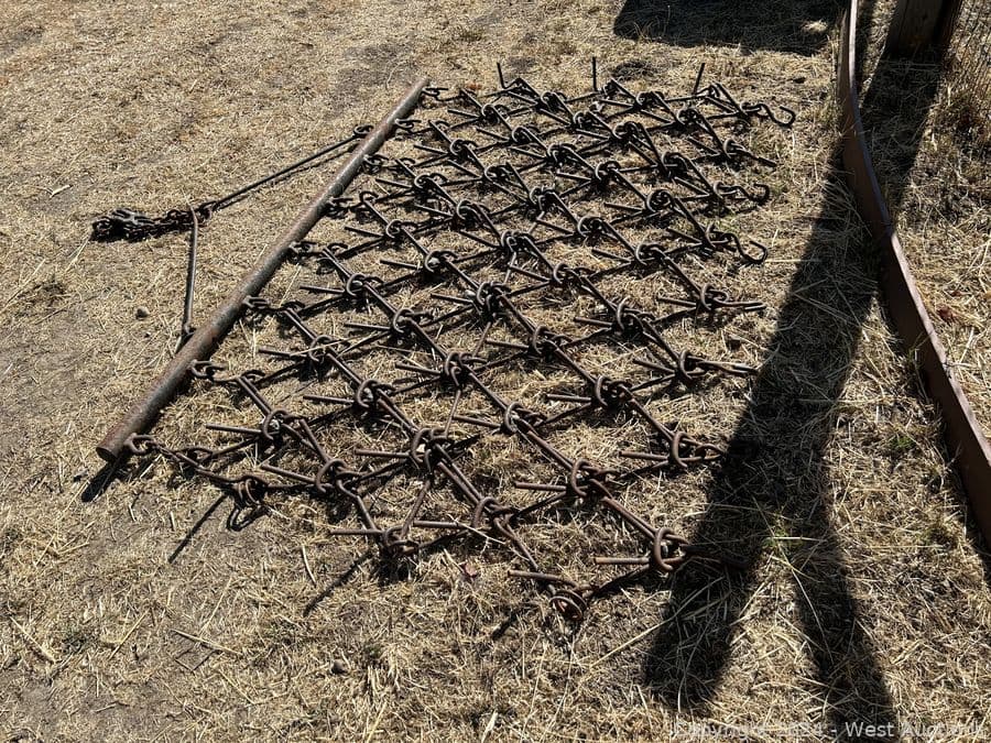 small-reversible-toothed-harrow-566287