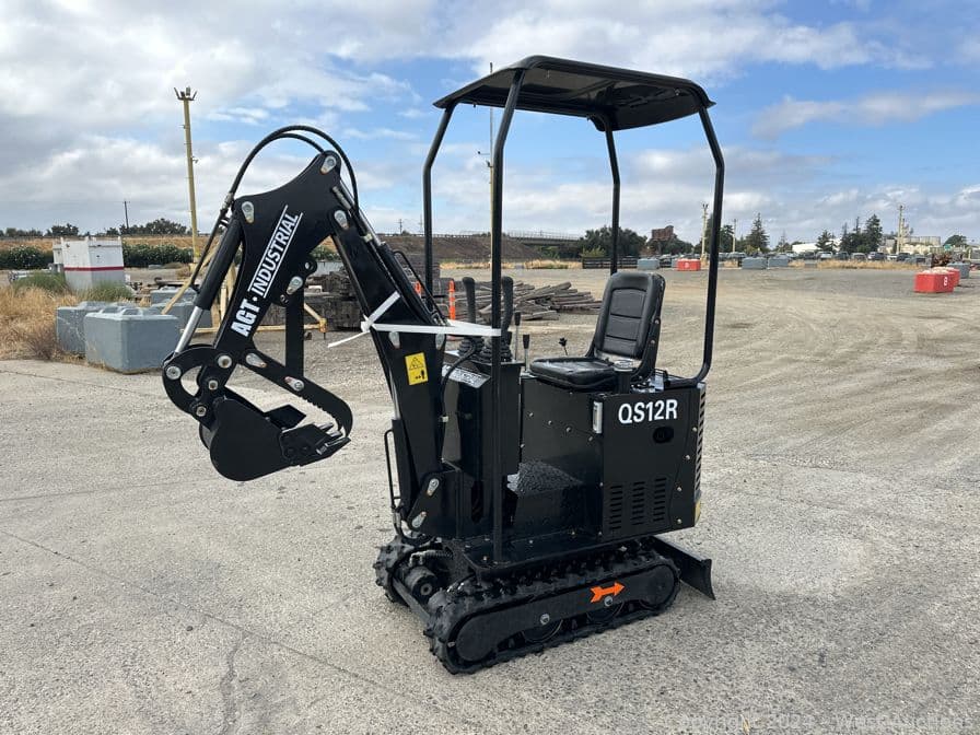 2024-agt-qs12r-mini-excavator-unused-567914