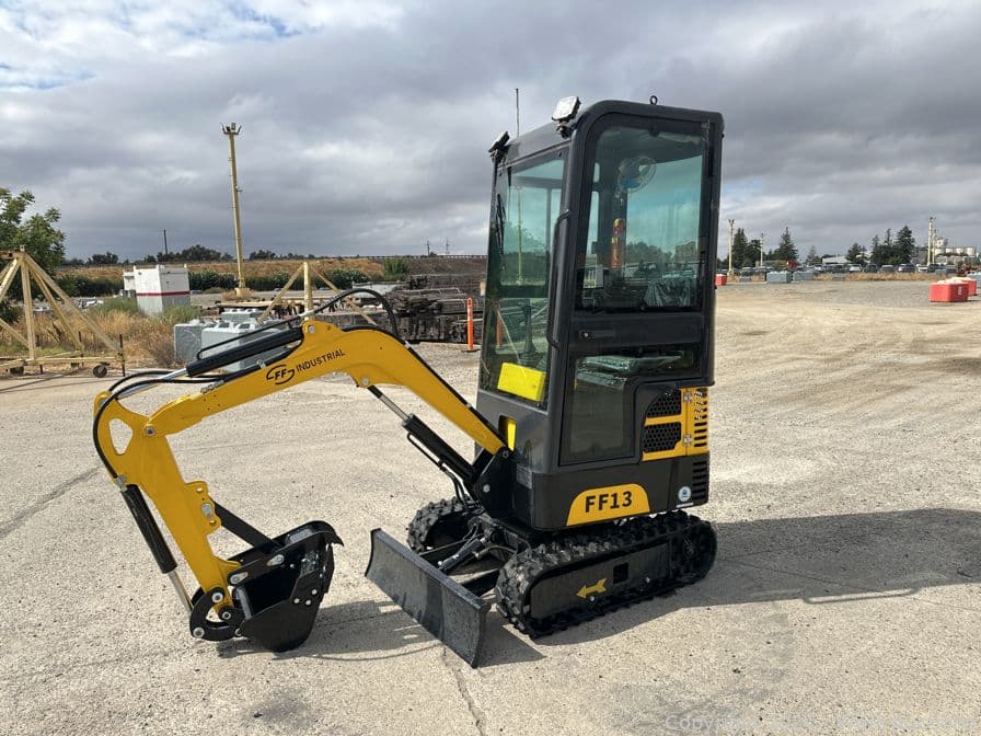 2024-ff-industrial-ff13-mini-excavator-with-cab-unused-568652