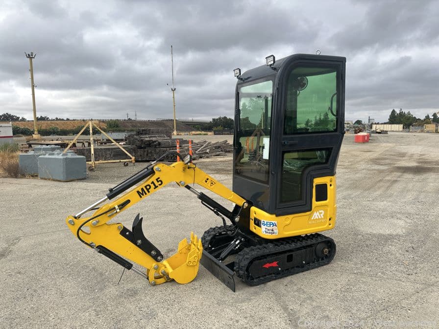 2024-machpro-mp15-mini-excavator-with-cab-unused-570203