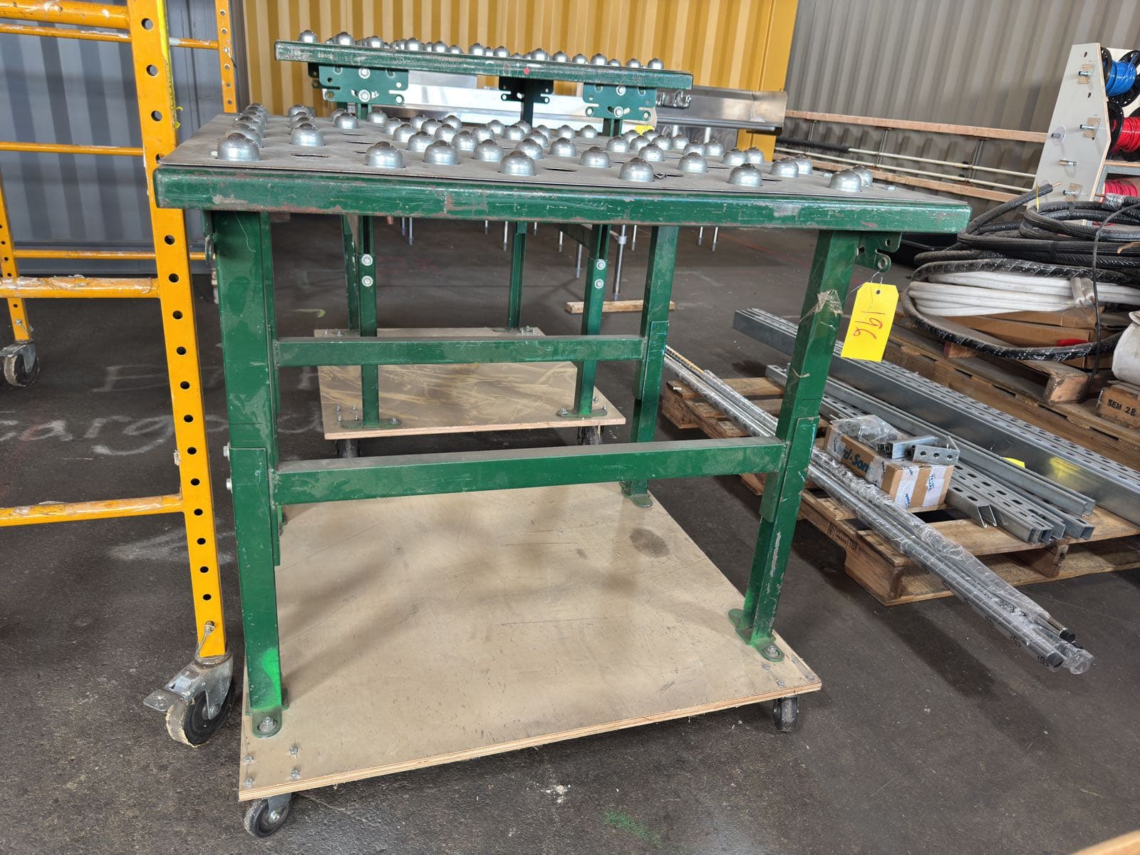 metal-ball-transfer-table-on-custom-rolling-base-mkvjtisx