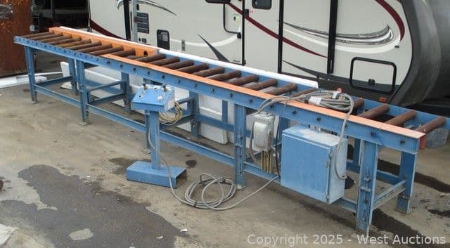 25-34-chain-drive-roller-table-with-controller-591056