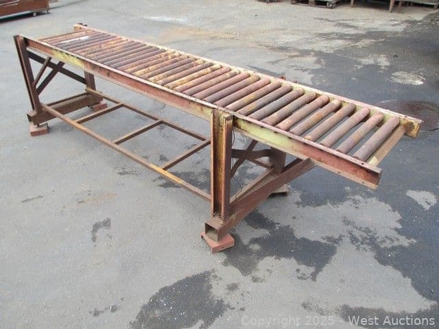 10-39-roller-table-591057