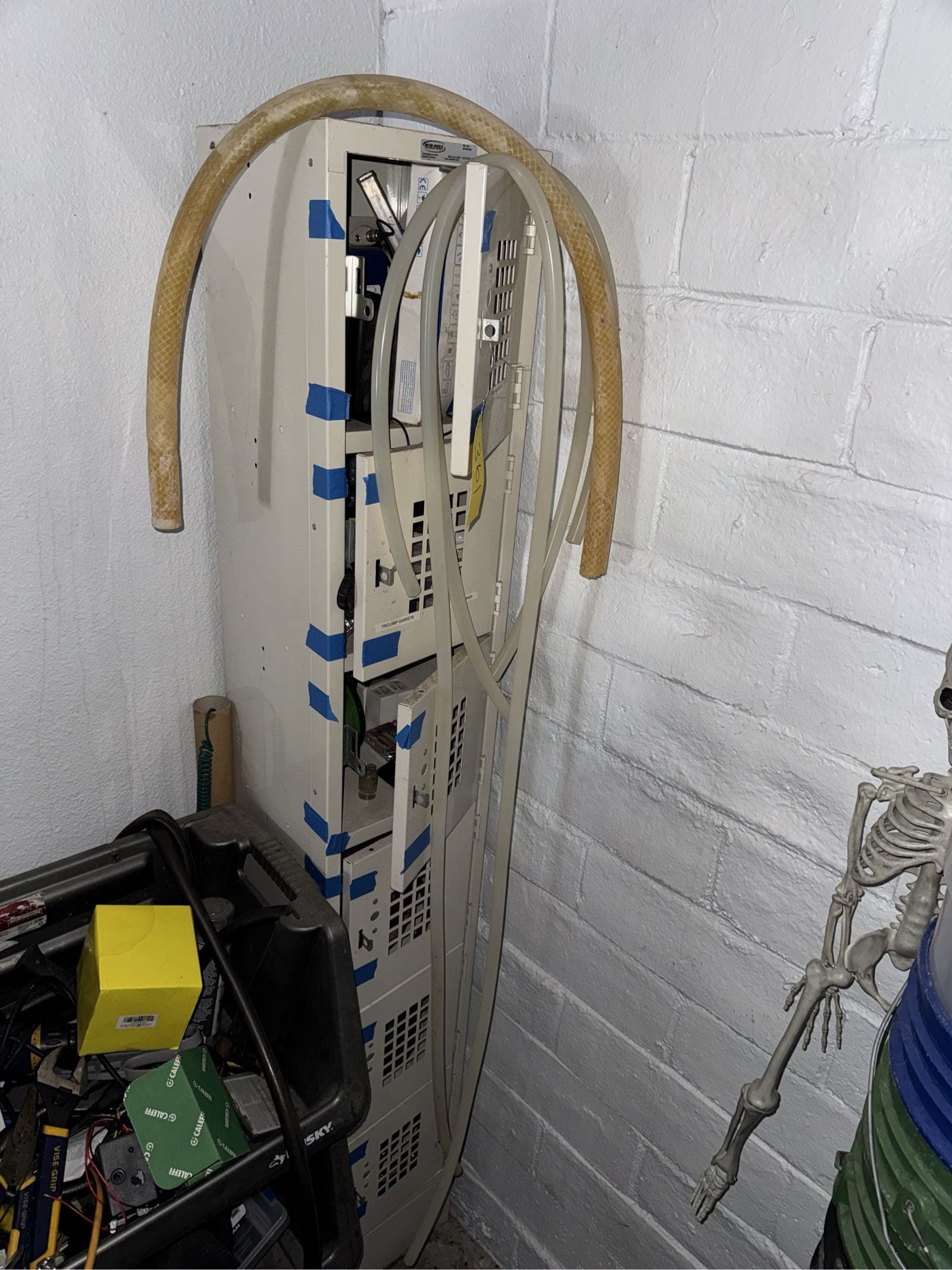 6-door-locker-2337ab