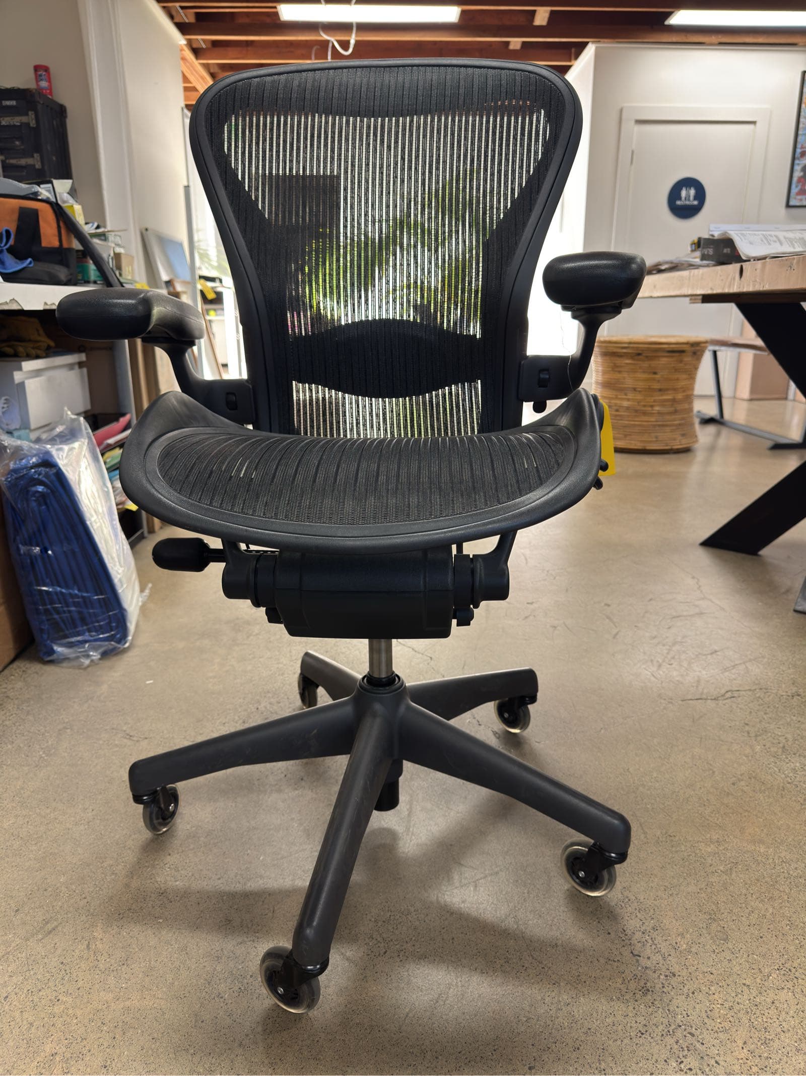 herman-miller-aeron-chair-a5e72f