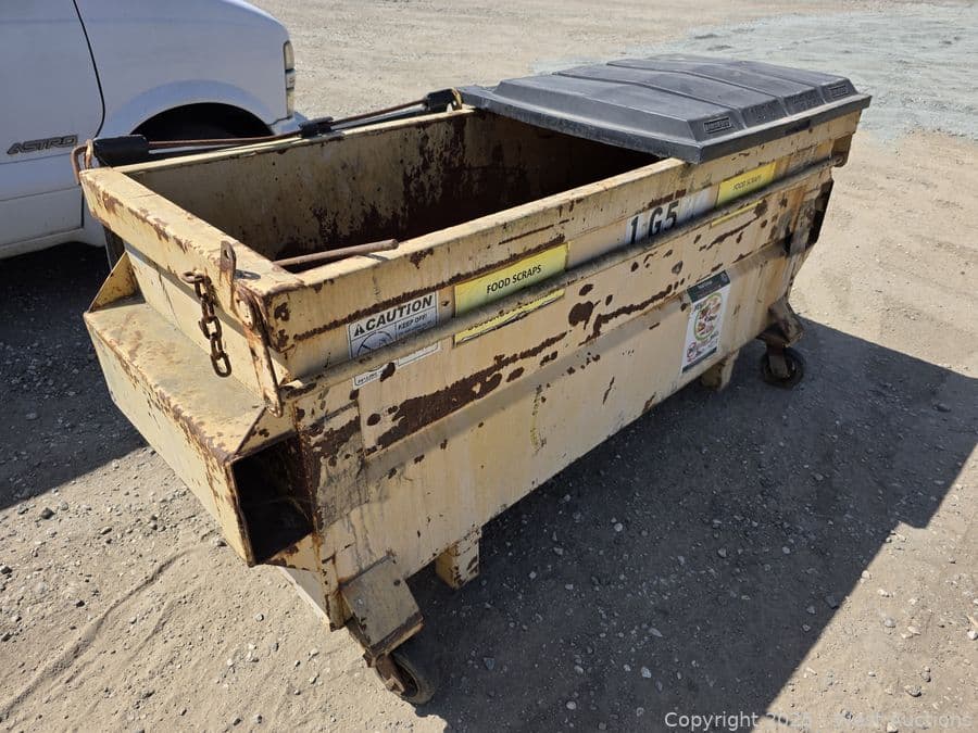metal-container-dumpster-1-2-cubic-yard-593932