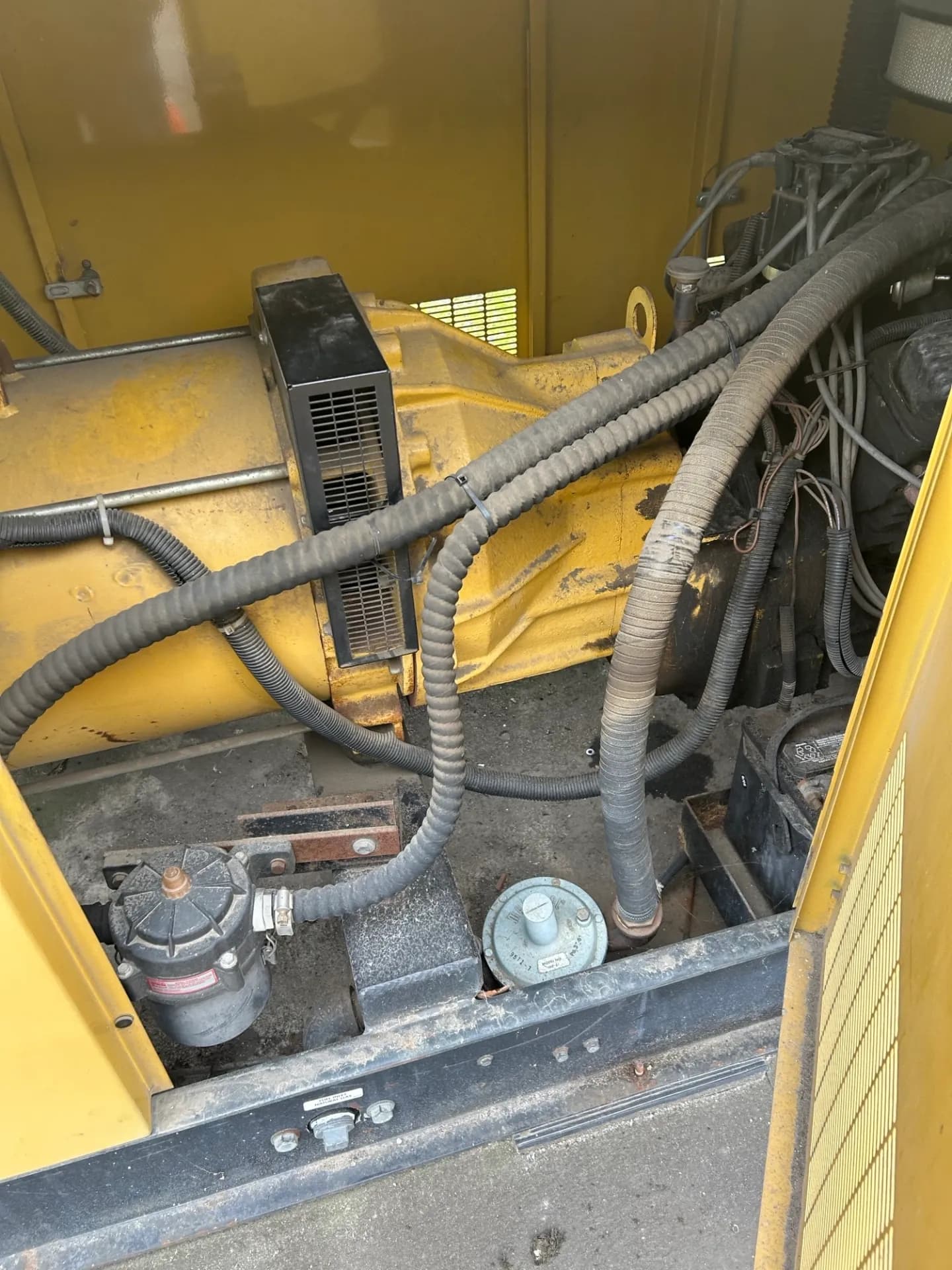 generac-natural-gas-generator-mklmg9bq