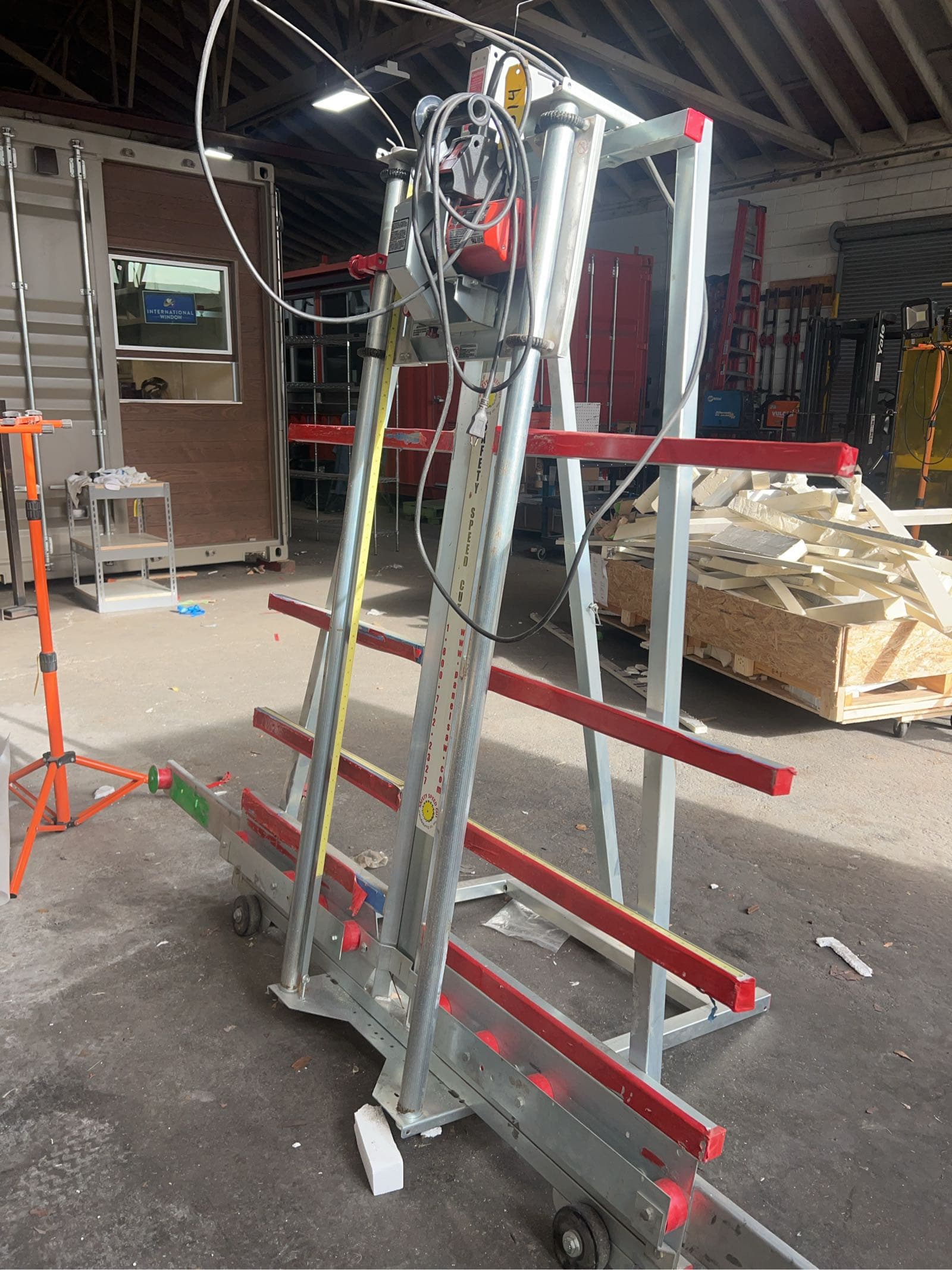 milwaukee-3-12hp-safety-speed-vertical-panel-saw-mkvsv43e