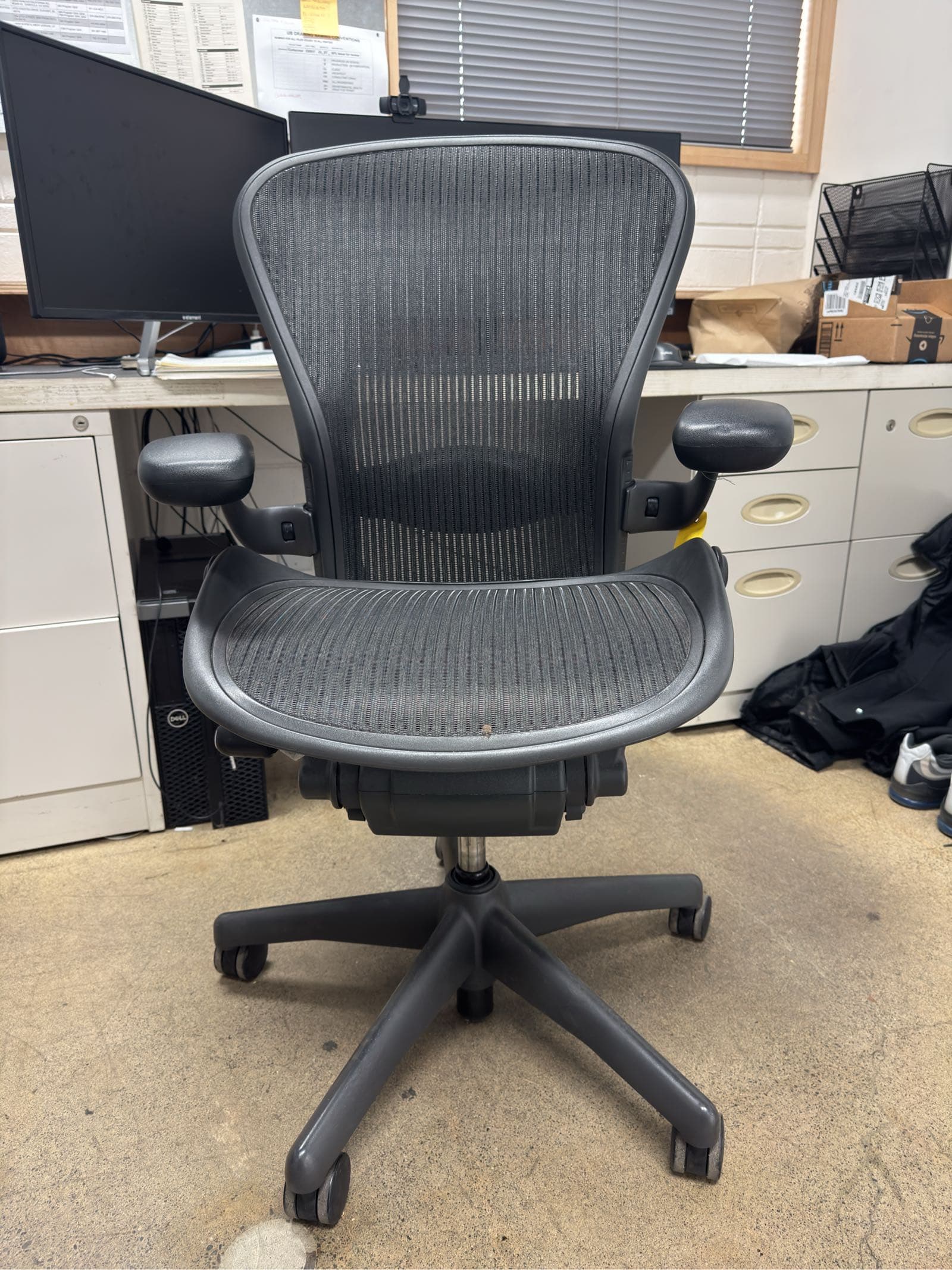 herman-miller-chair-size-2-f138a2