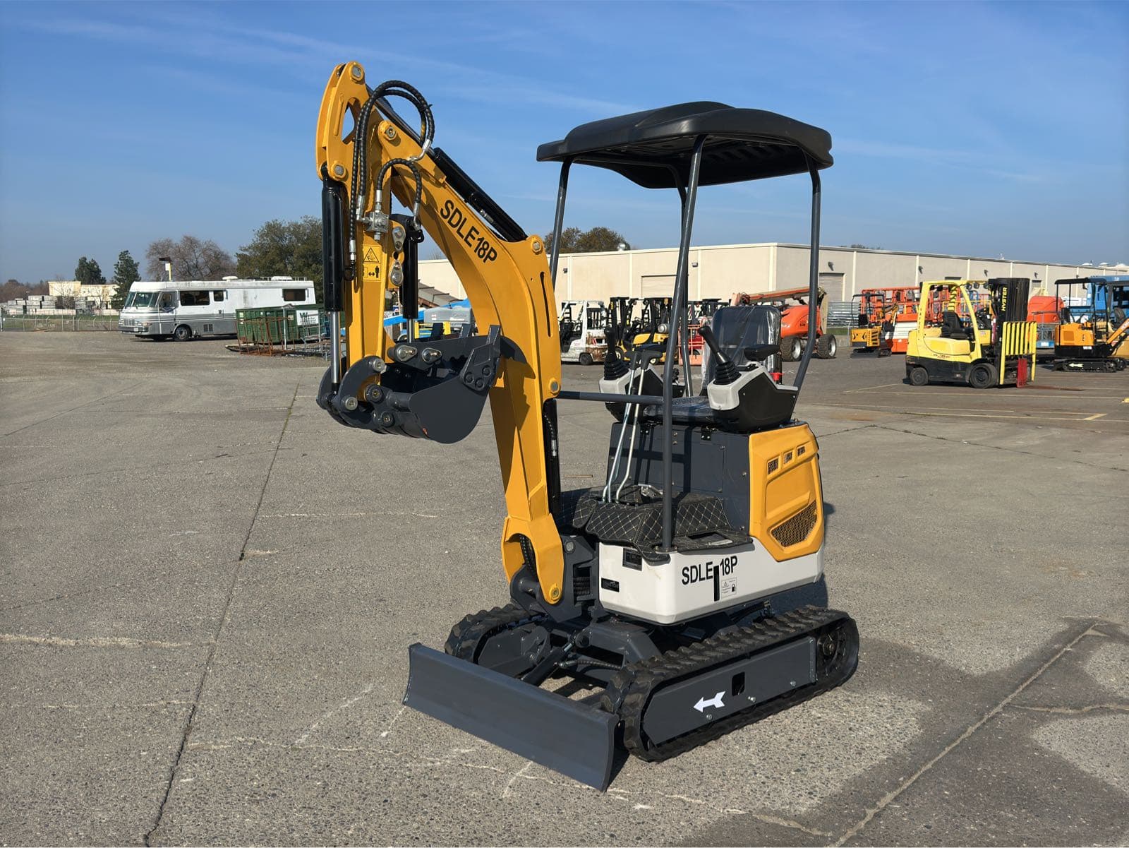 2025-sdlanch-sdle18p-mini-excavator-unused-mkywunsy