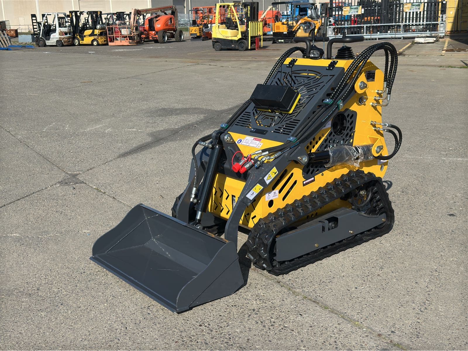 2025-sdlanch-sdll60-compact-skid-steer-loader-unused-mkywupit