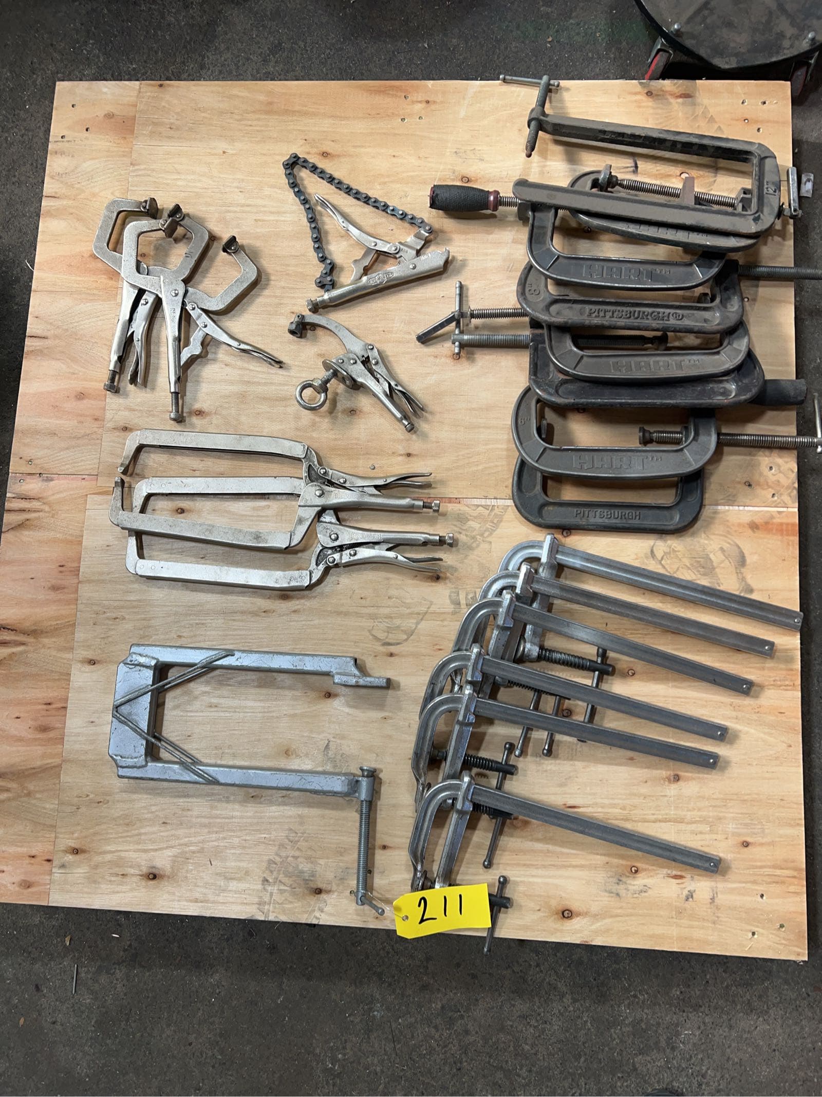 assorted-metalwork-clamps-7dc845