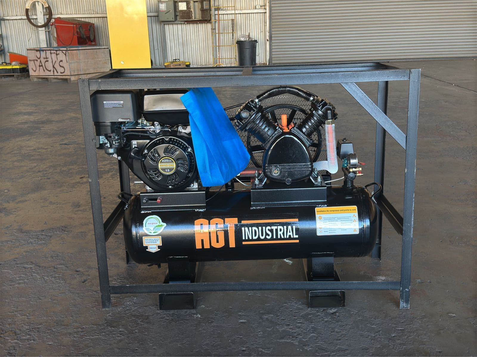 2025-agt-air-compressor-with-briggs-and-stratton-302cc-gas-engine-unused-ml1rfzcr
