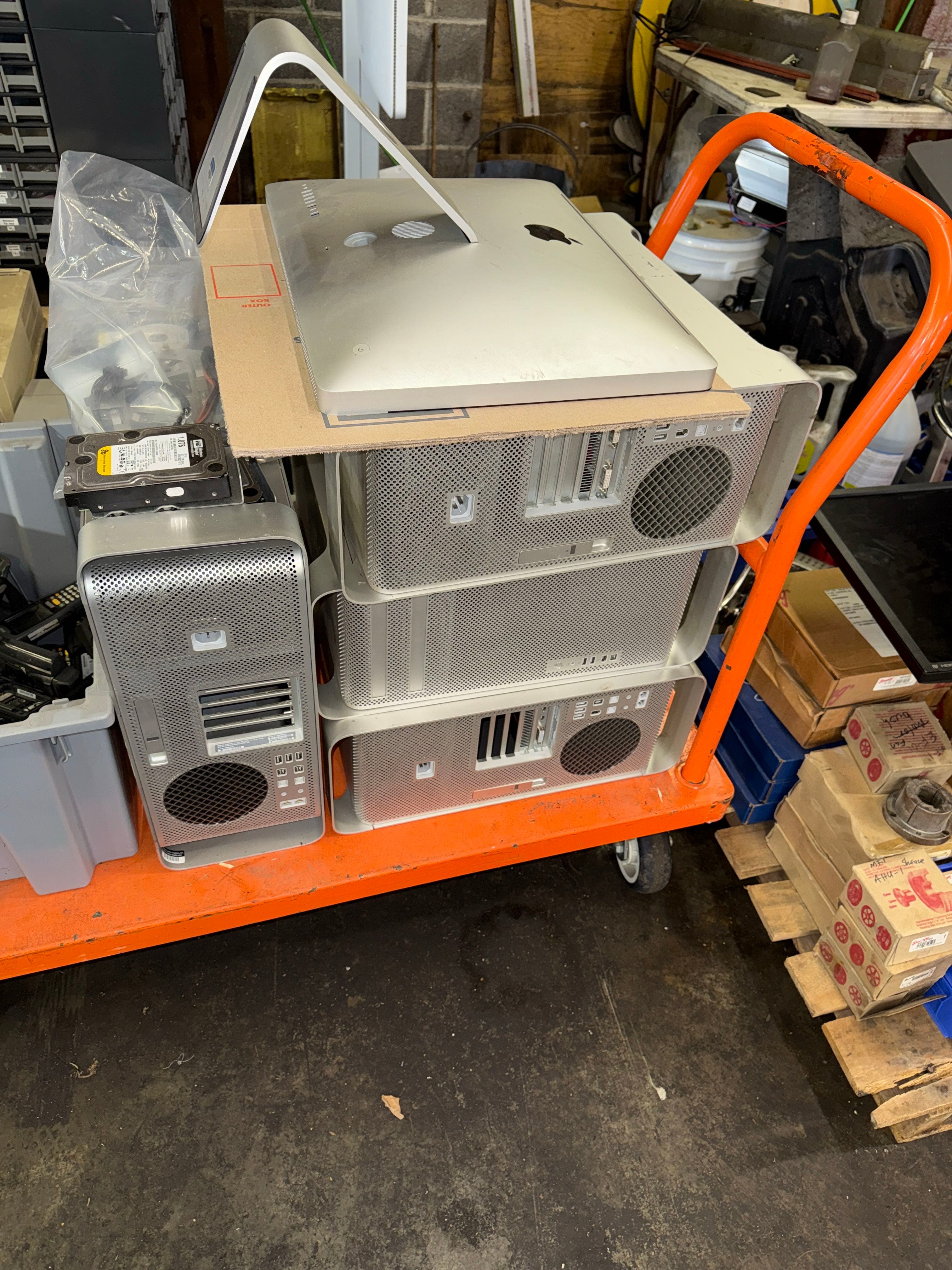 4-mac-pro-41-computers-470d51