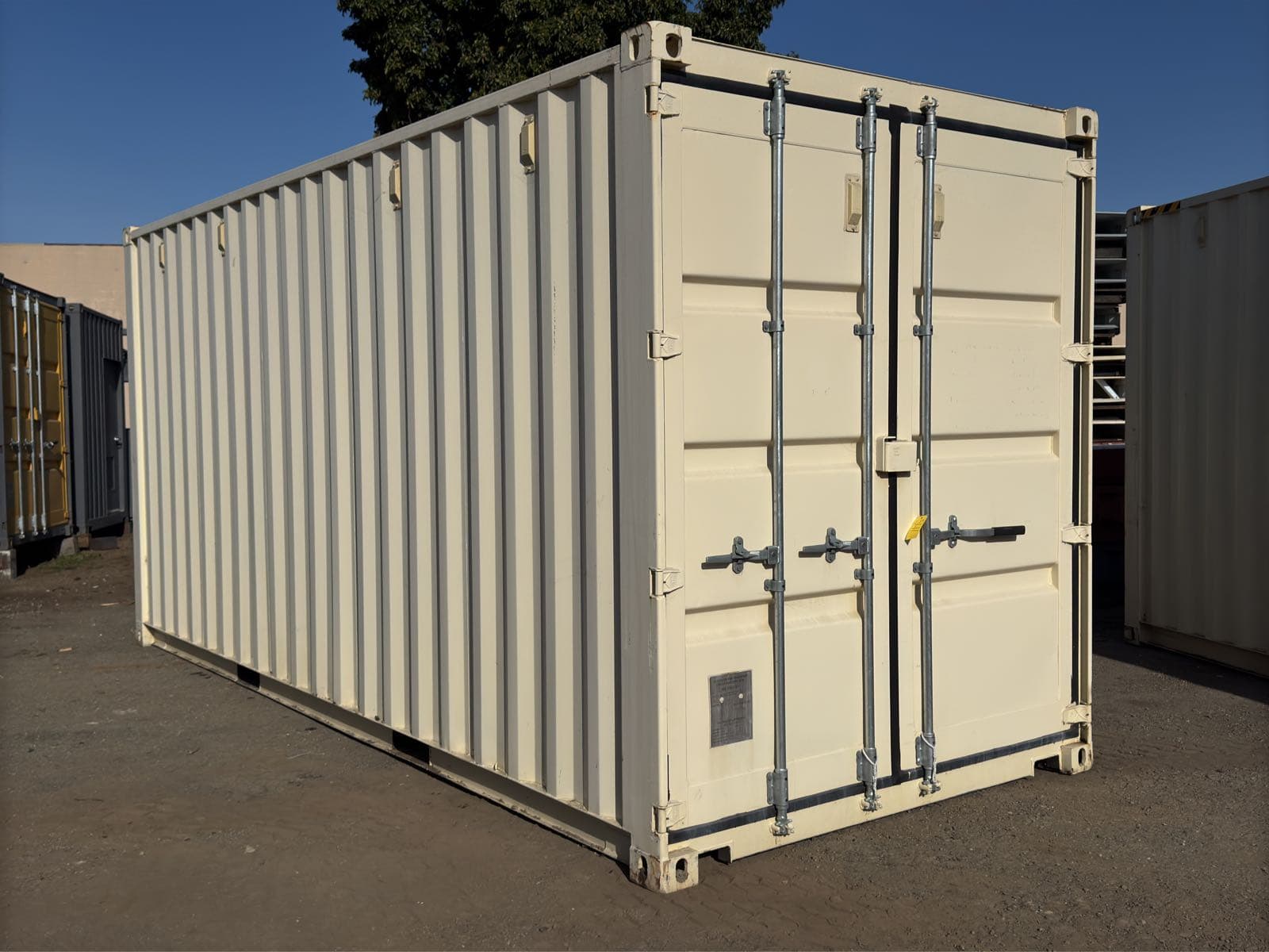 20-shipping-container-5b0eee