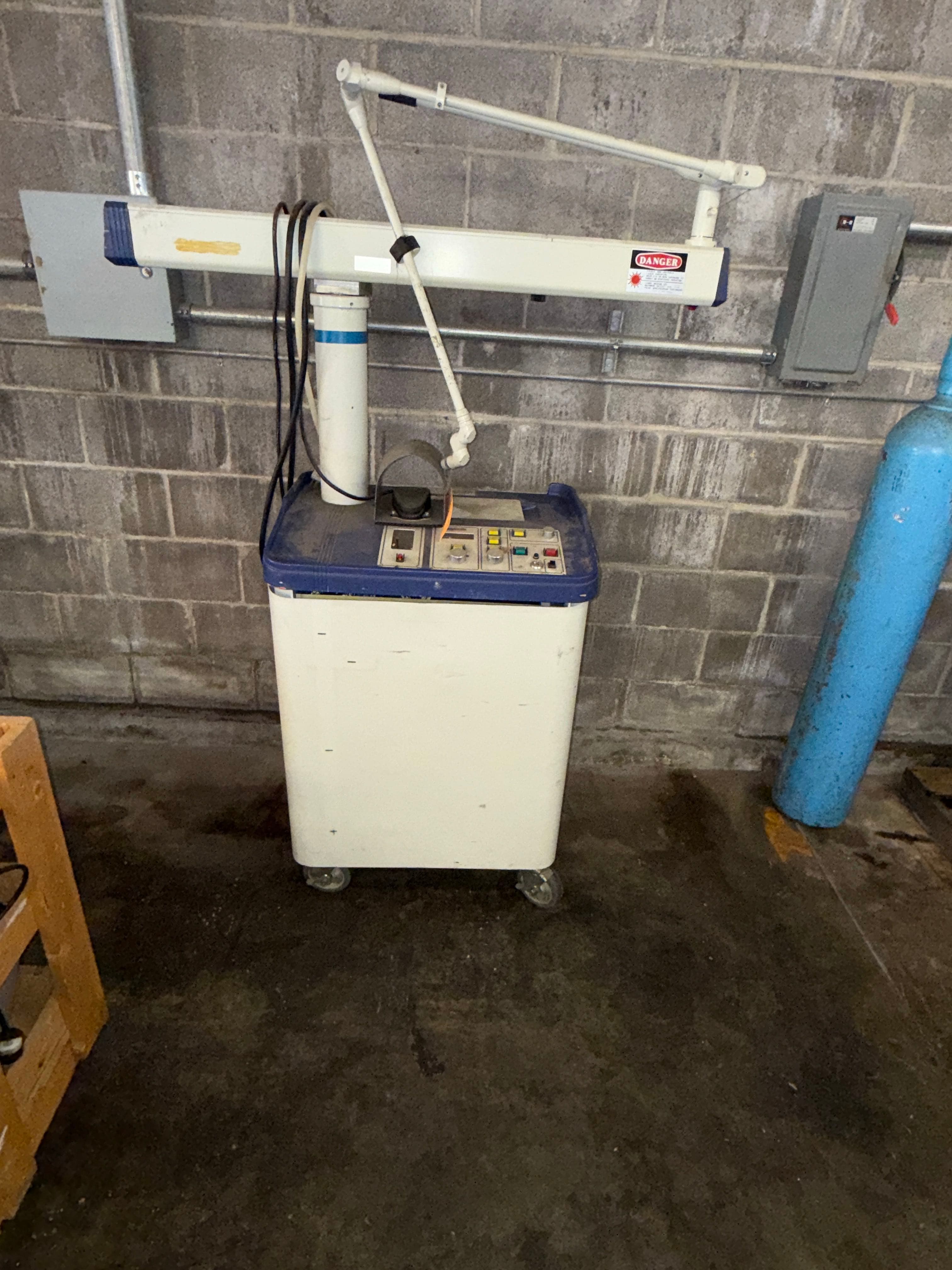 sharplan-734-70-watt-co2-medical-laser-axial-flow-mlhbyai7