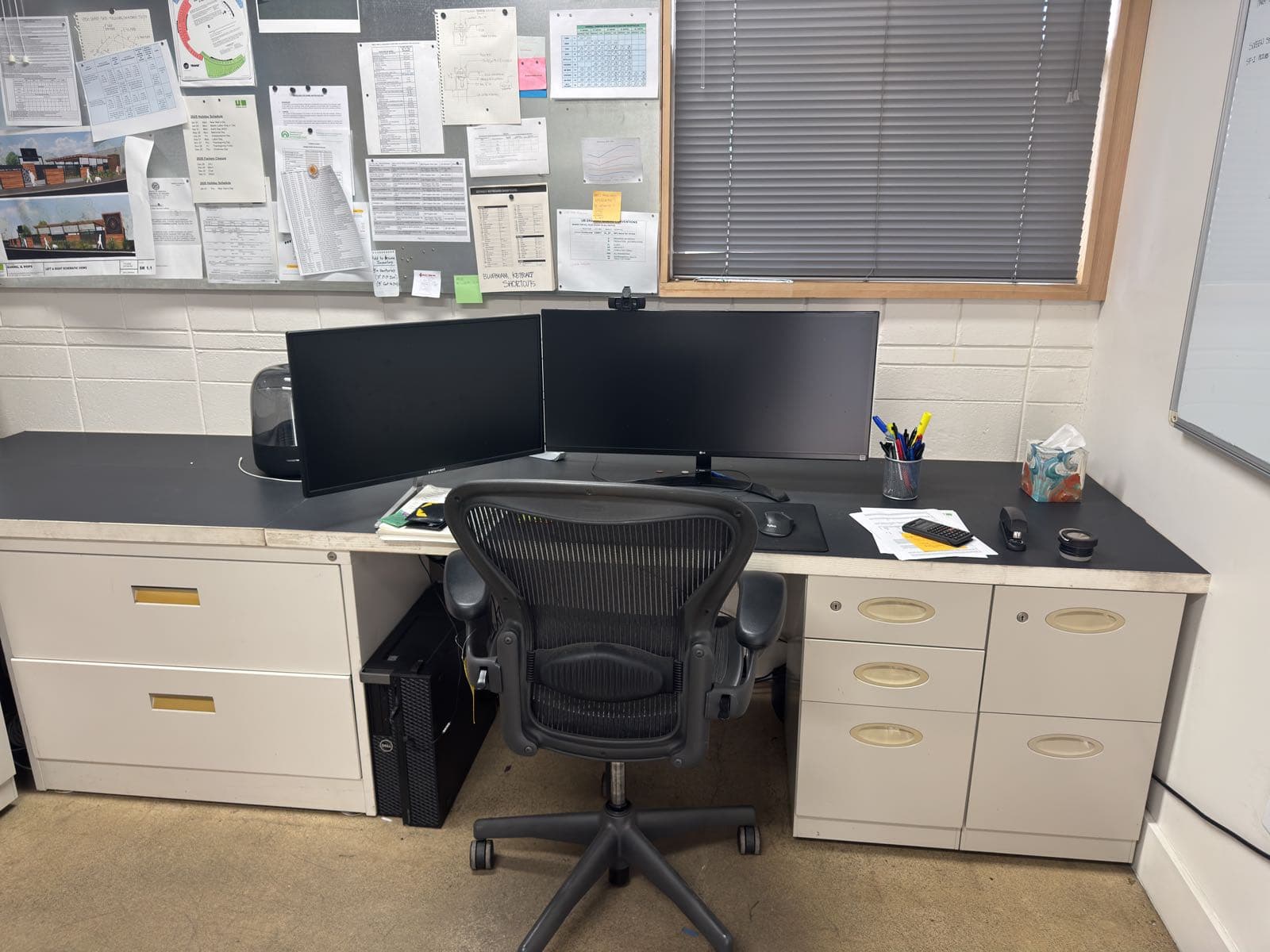 office-desk-with-file-cabinets-be44a3