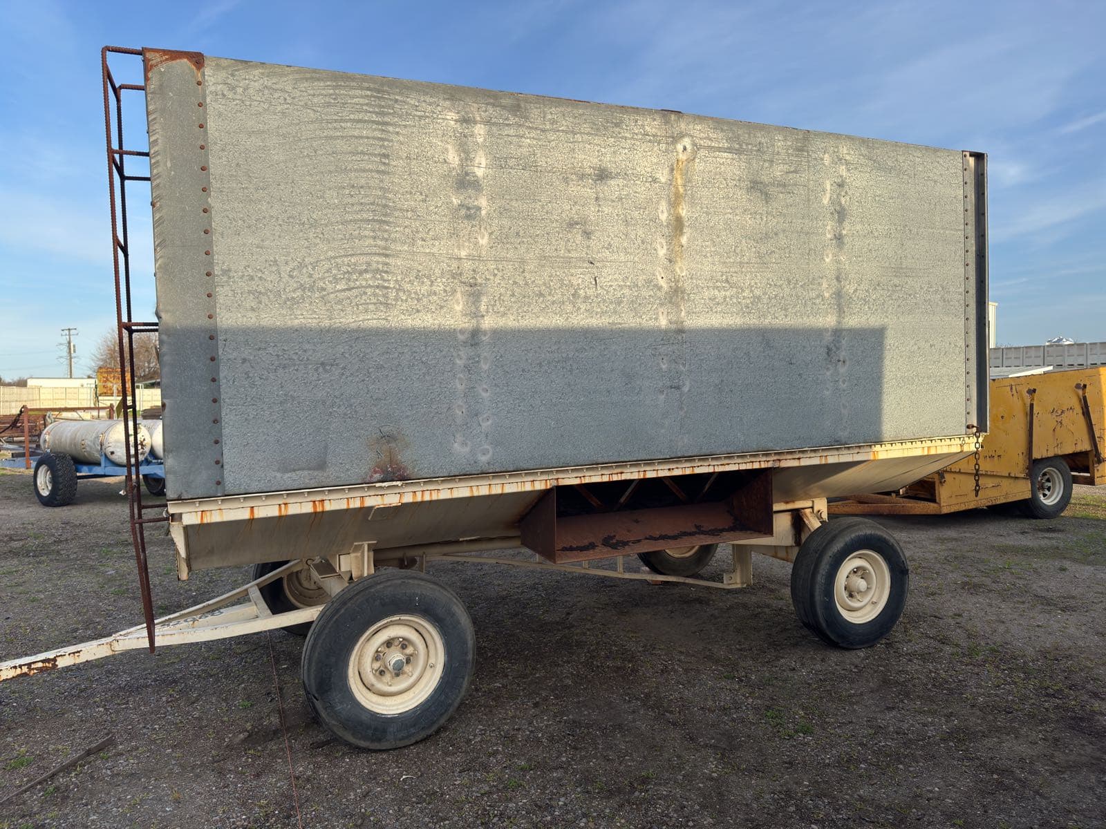balanced-drying-continental-moss-gordin-walnut-drying-trailer-2c8ff2