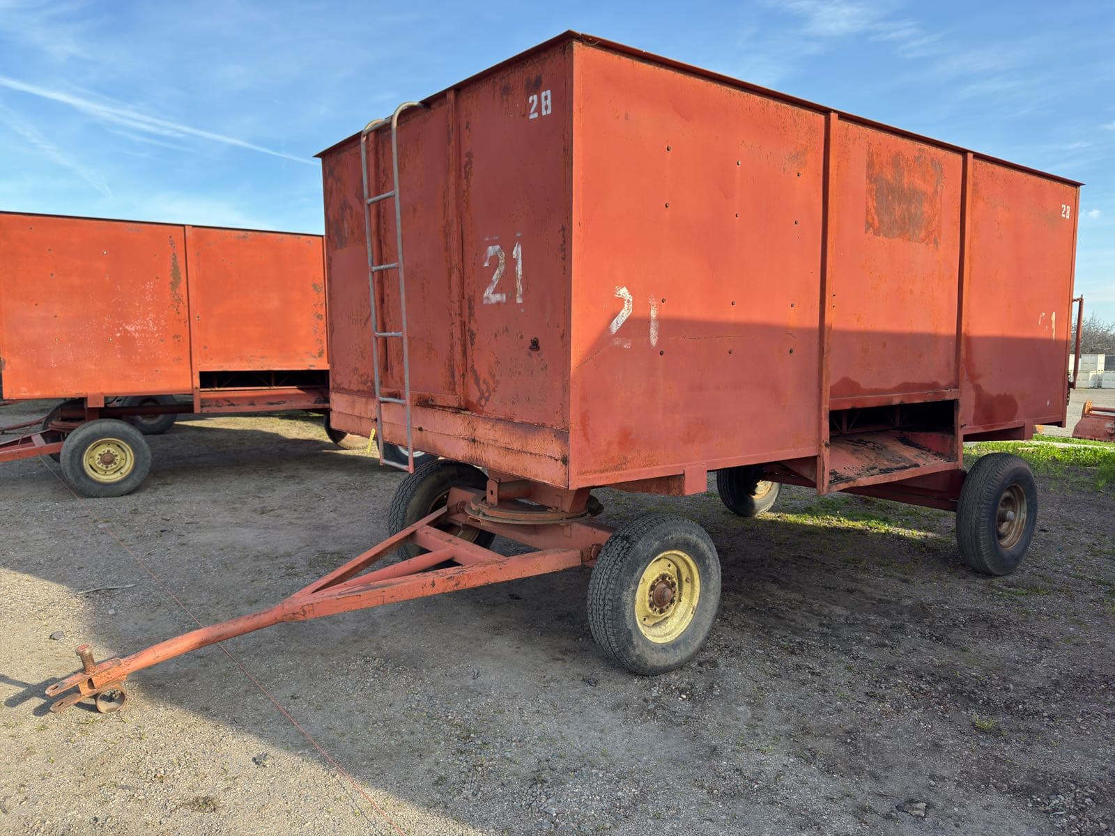 peerless-all-crop-dryer-walnut-drying-trailer-7a500e