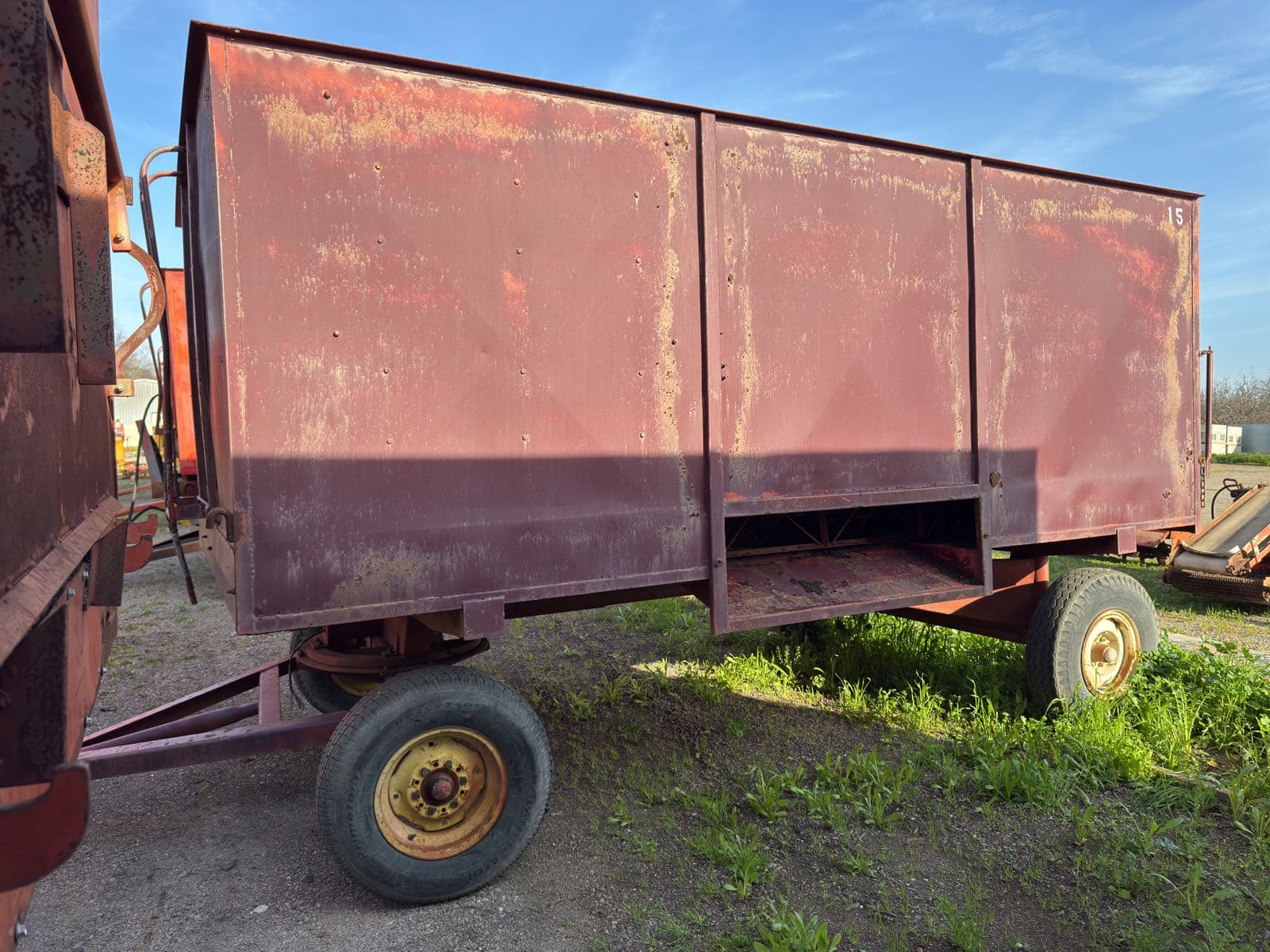 peerless-all-crop-dryer-walnut-drying-trailer-6048bd