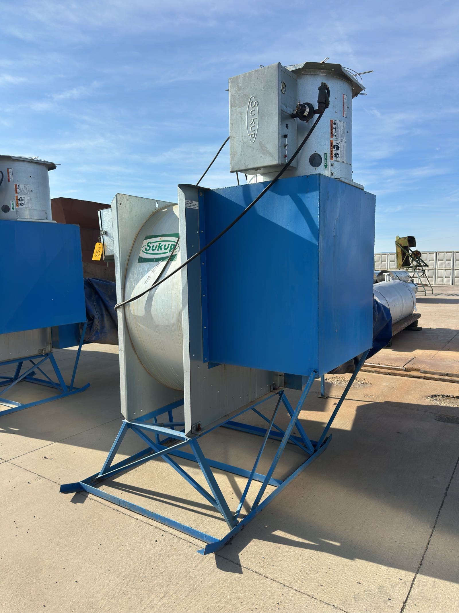 sukup-centrifugal-aeration-fan-with-heater-decdc9