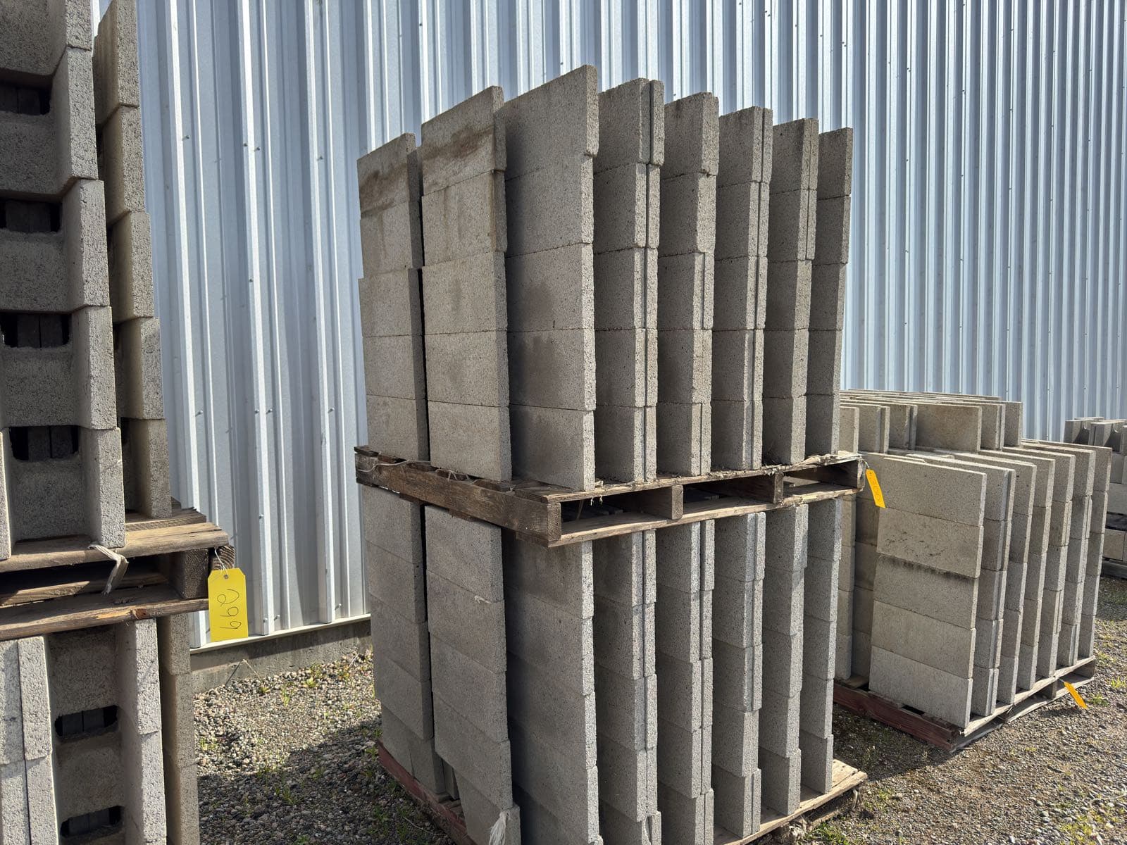 2-pallets-of-concrete-blocks-mle9hjfk