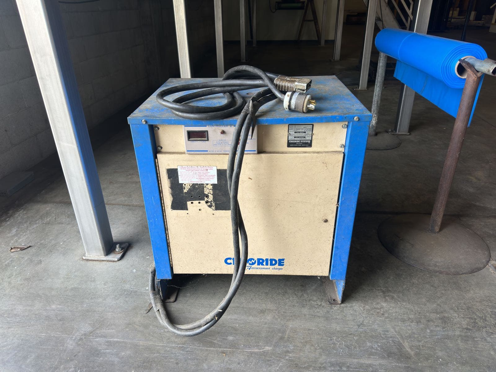 chloride-systems-forklift-battery-charger-ml5kt2bh