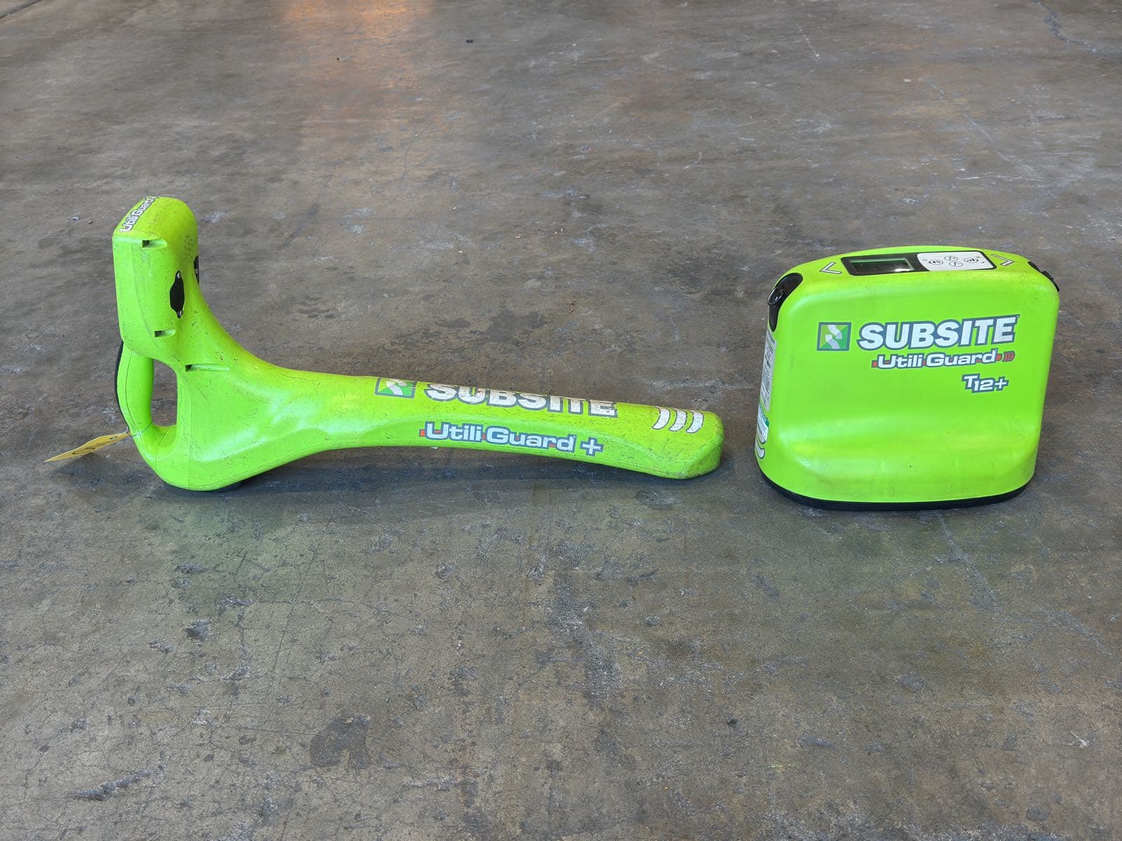 subsite-utiliguard-series-utility-locator-reciever-with-t12-transmitter-db19d5