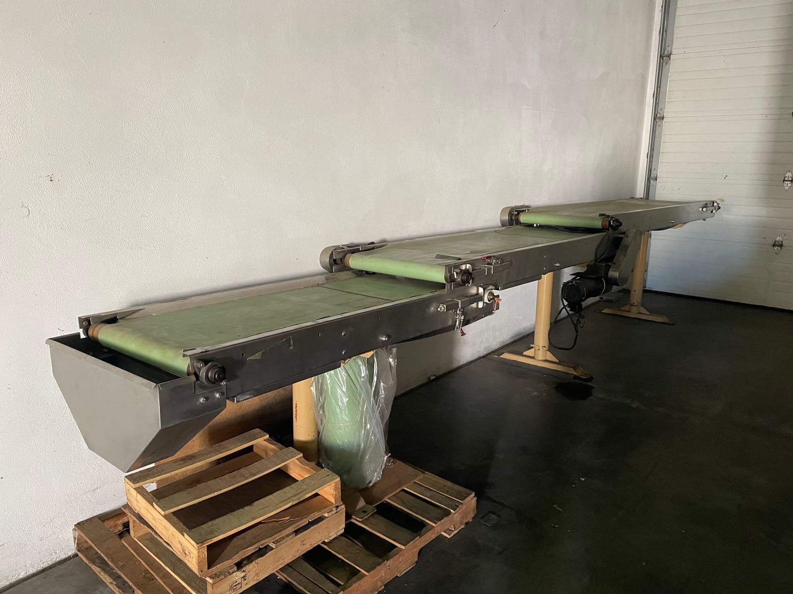 aim-3-part-conveyor-table-mleazxxn