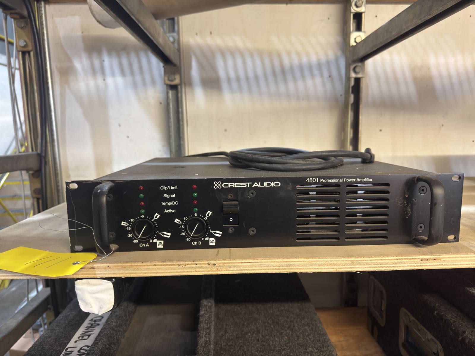 crest-audio-4810-power-amplifier-34b508