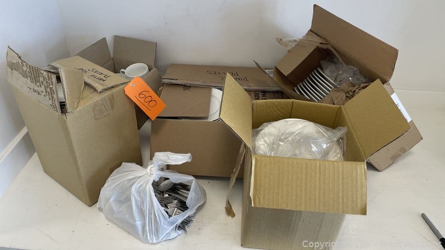 assorted-white-dishes-cups-and-utensils-608009