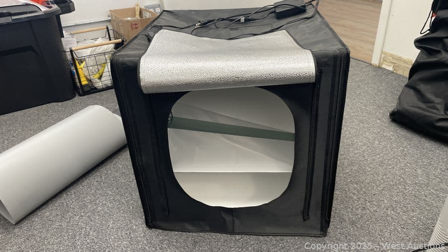 foldable-photo-studio-light-box-with-backgrounds-608008