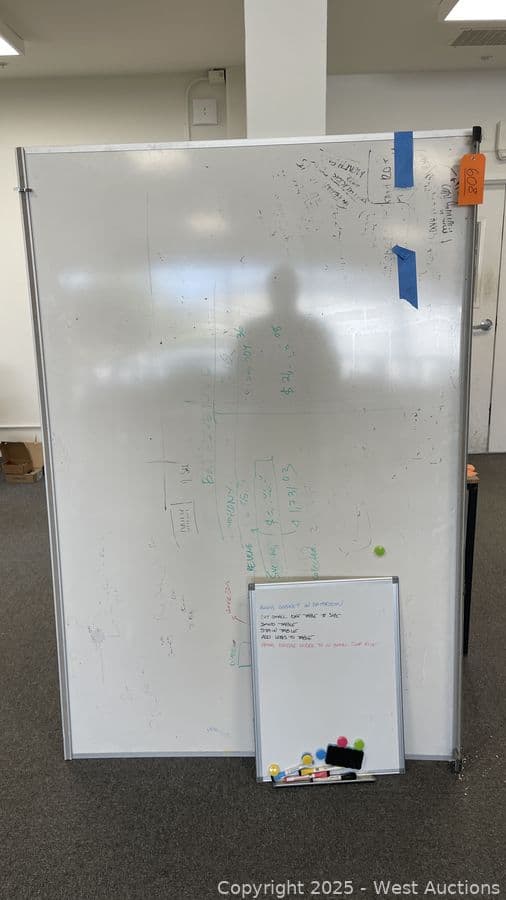 2-magnetic-dry-erase-whiteboards-608001