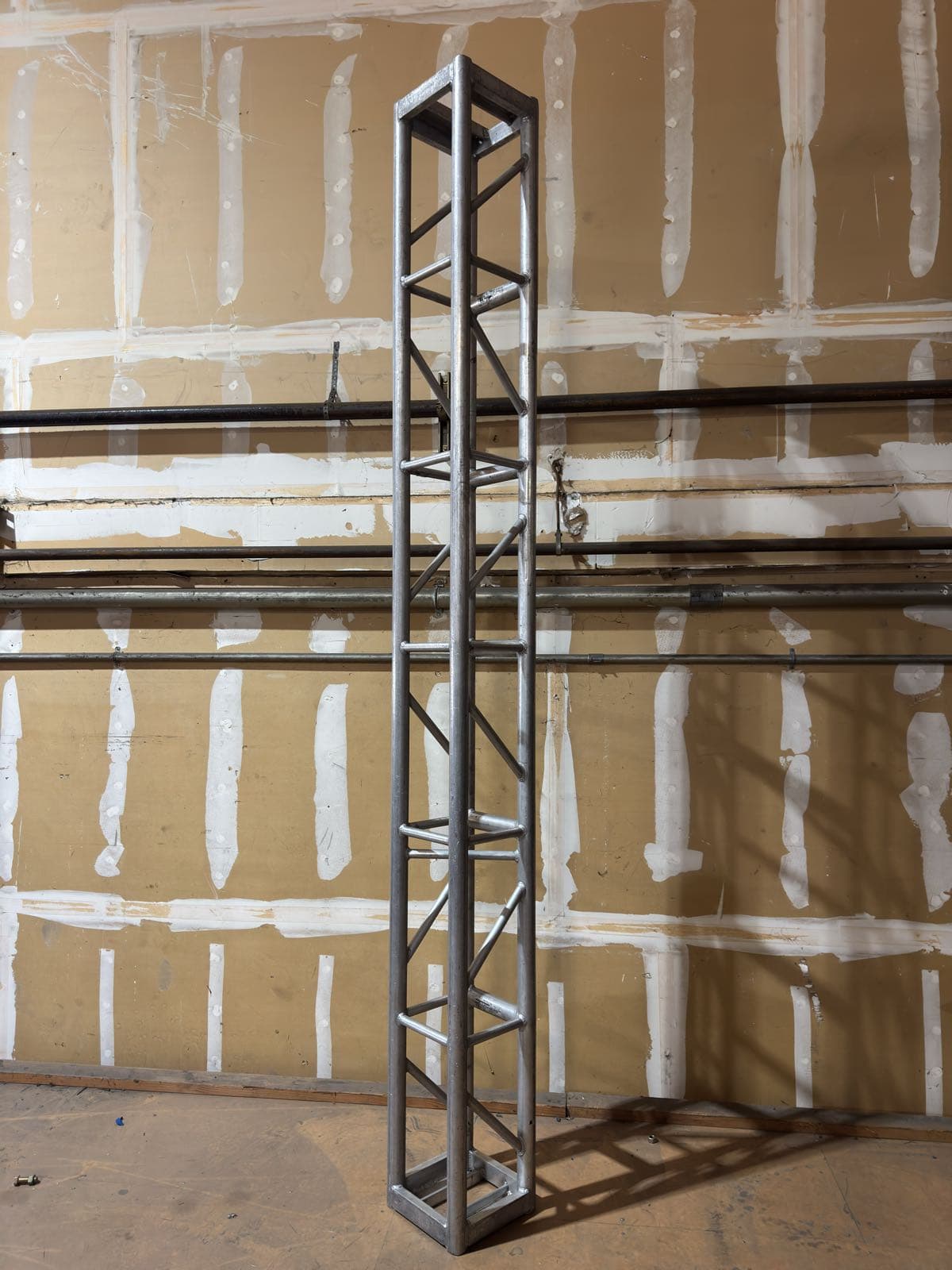 1-10x8-aluminum-truss-e84a7b