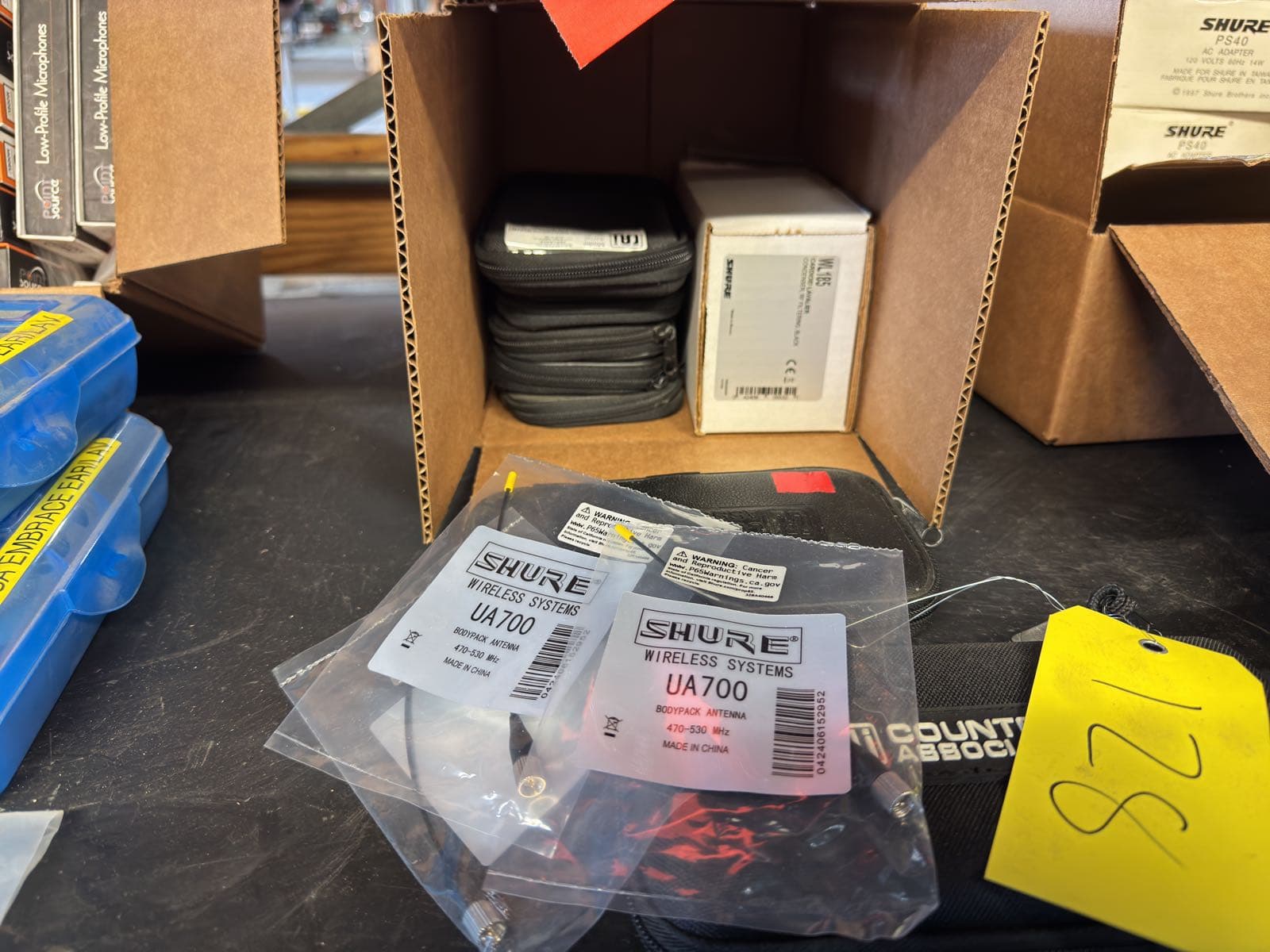 approximately-8-assorted-lavalier-microphones-and-more-b2f13b