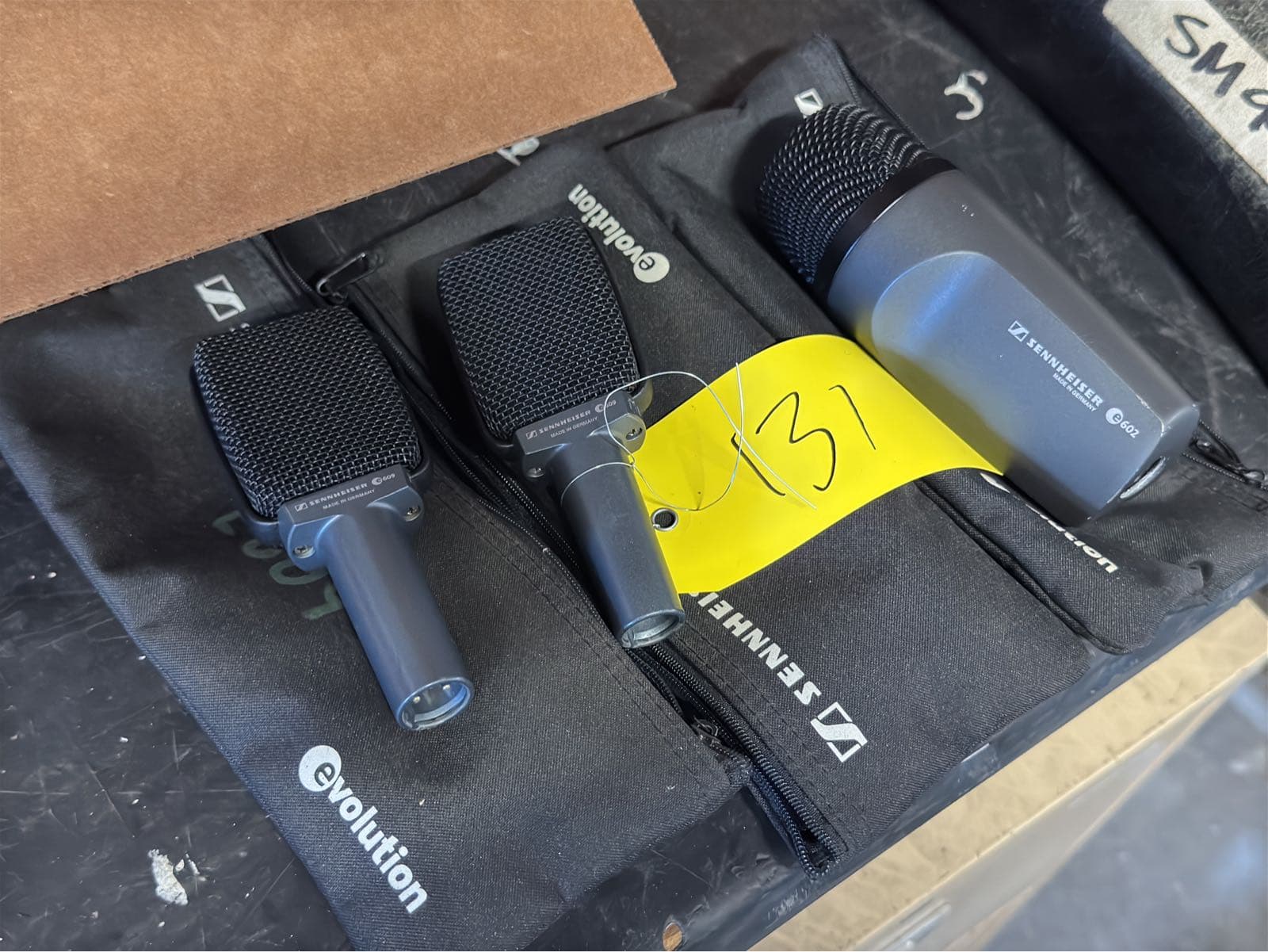 2-sennheiser-e609-and-1-e602-microphones-fbd8e1