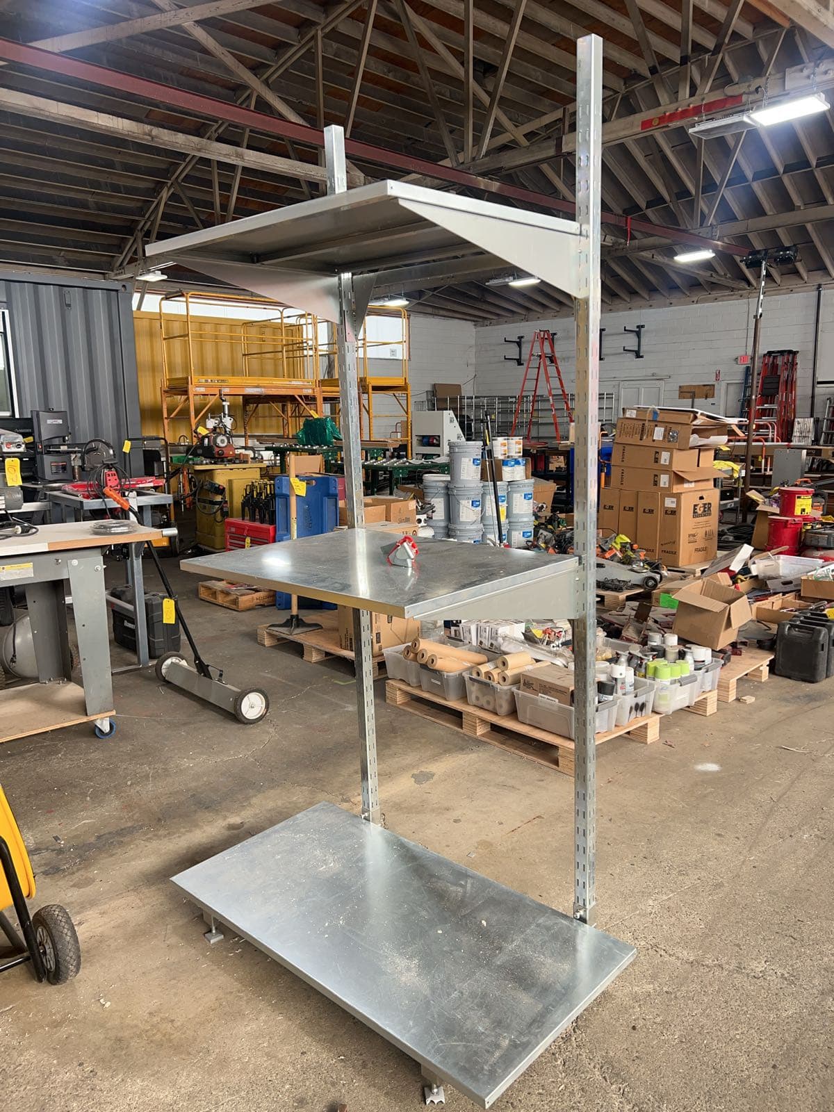 shelving-unit-c43111