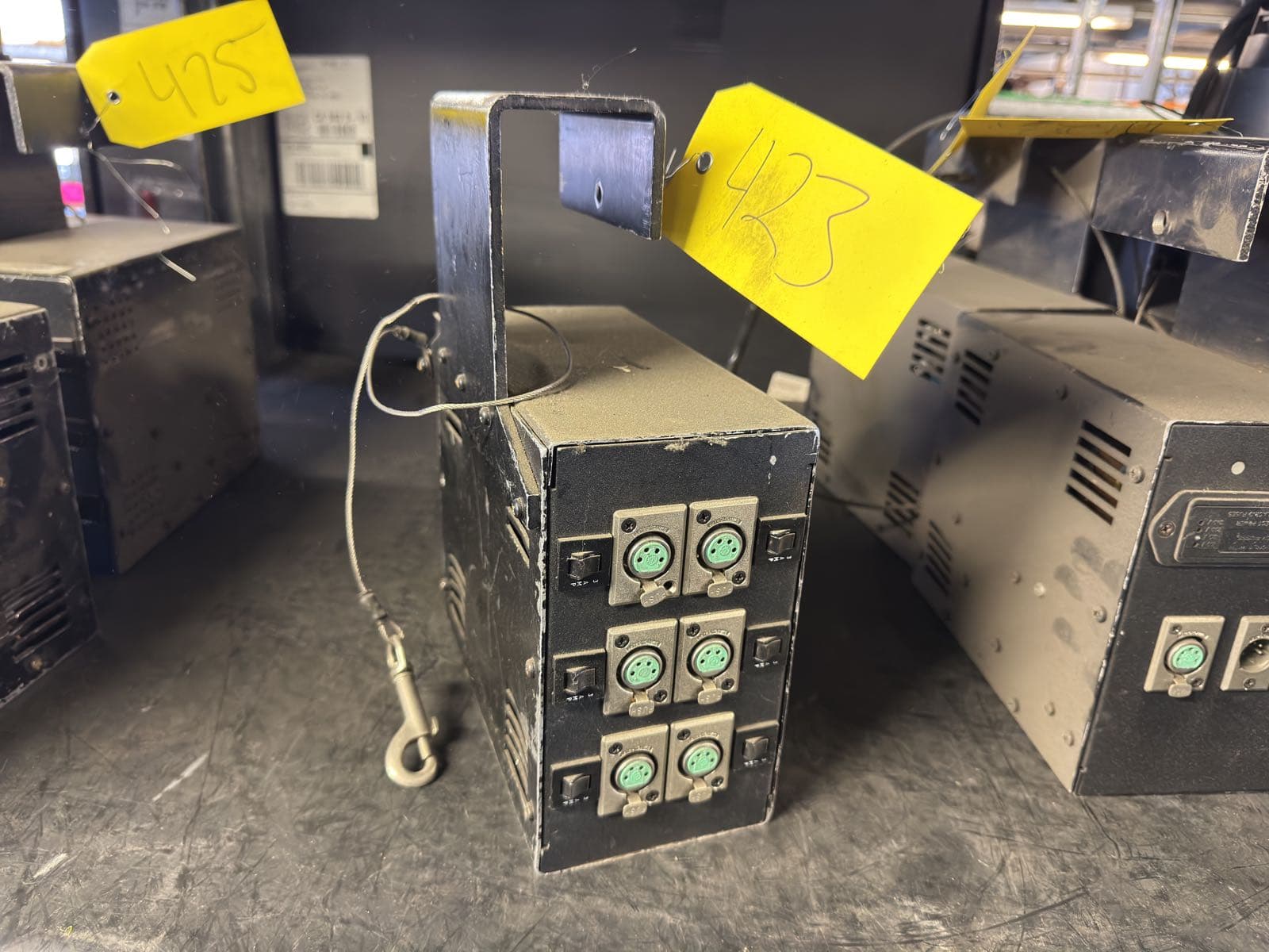 morpheus-ps-6-lights-power-supply-372fff