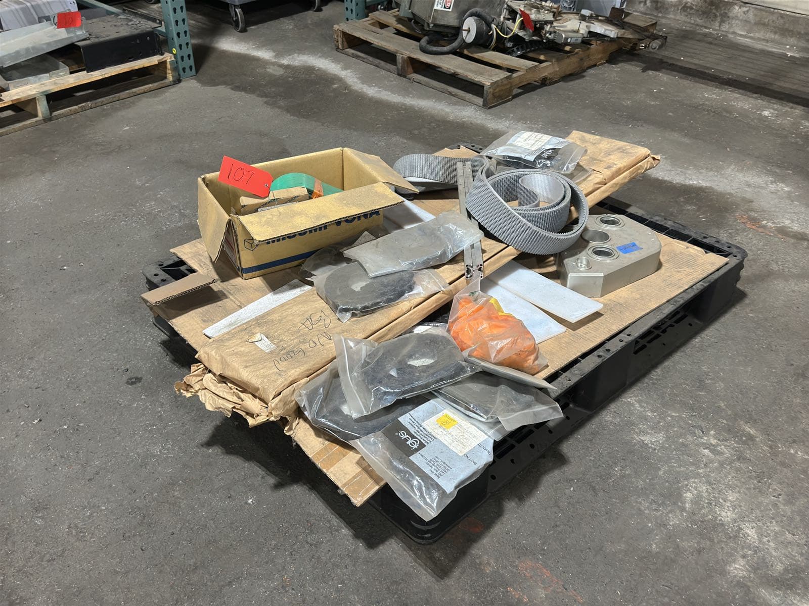 contents-of-pallet-e-chain-cable-carriers-conveyor-type-belts-steel-plate-and-more-626c36