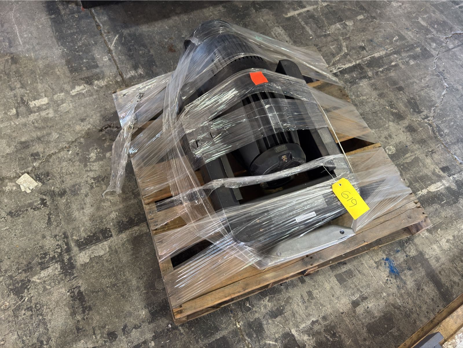 vari-lite-moving-head-light-a5a7bc