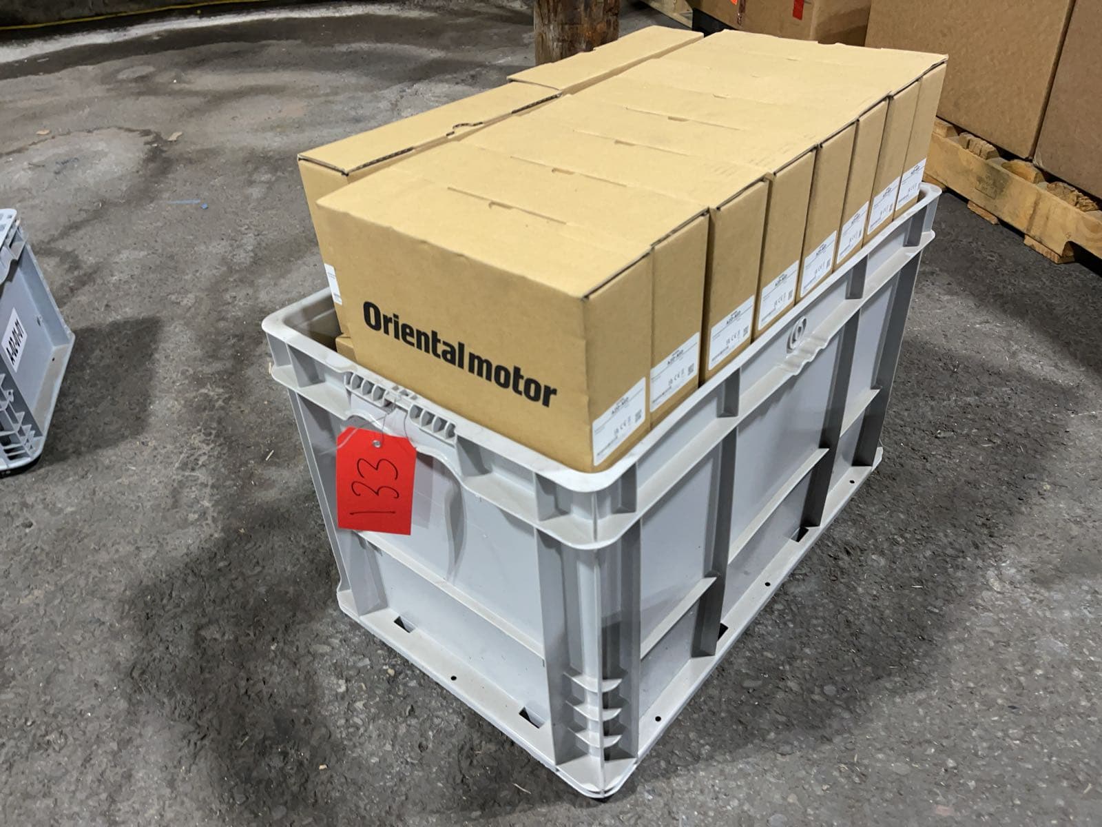 assorted-contents-of-box-orientalmotor-azd-aed-f1f9c4