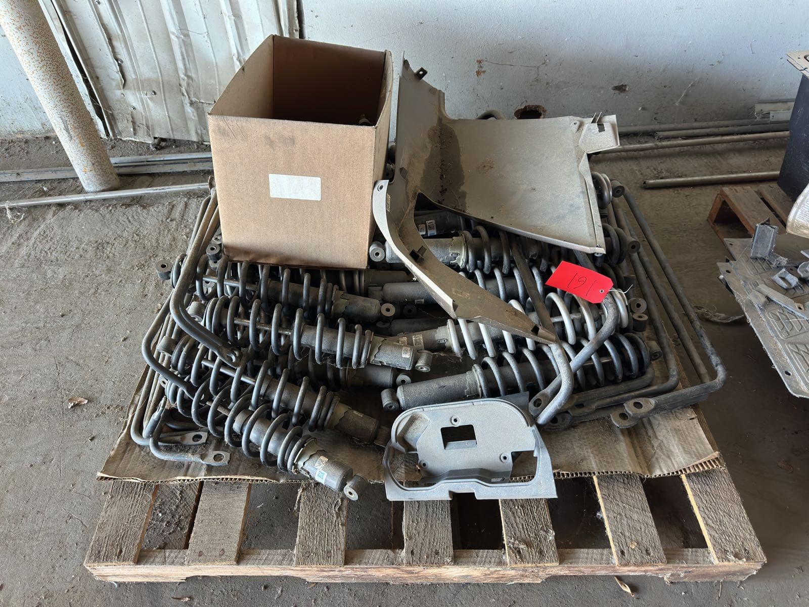 contents-of-pallet-bulk-lot-of-assorted-polaris-parts-2d95ea