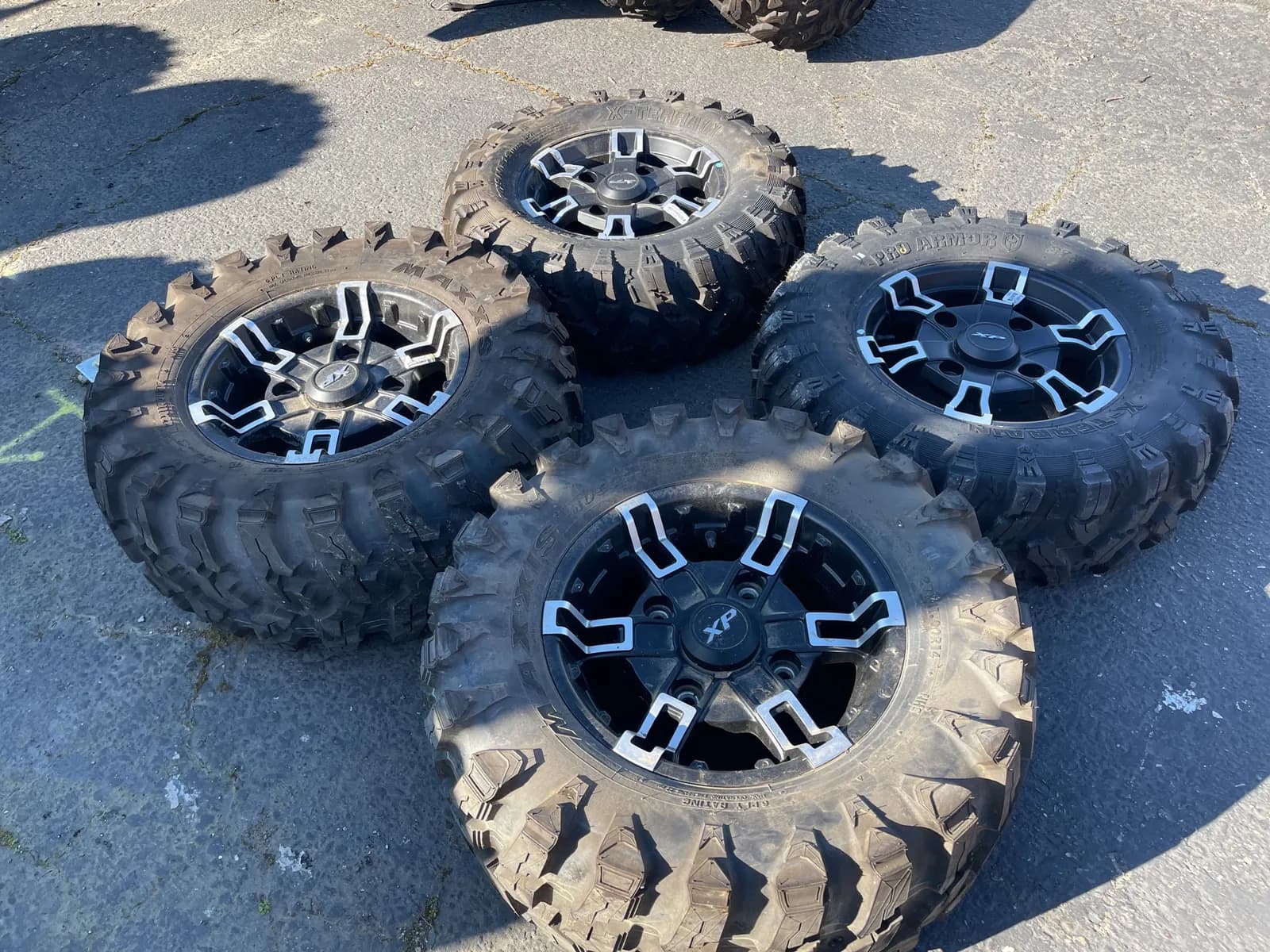 4-xp-tires-a-wheels-maxxis-27-110r14-and-27-9r14-eaf7ff