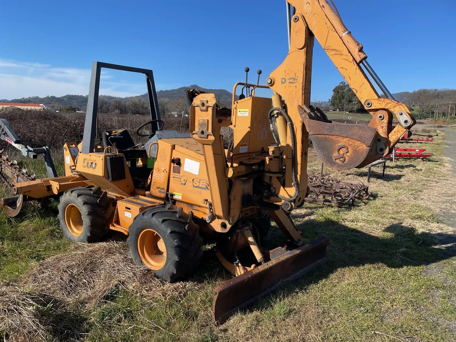 case-560-trencher-backhoe-4d7400