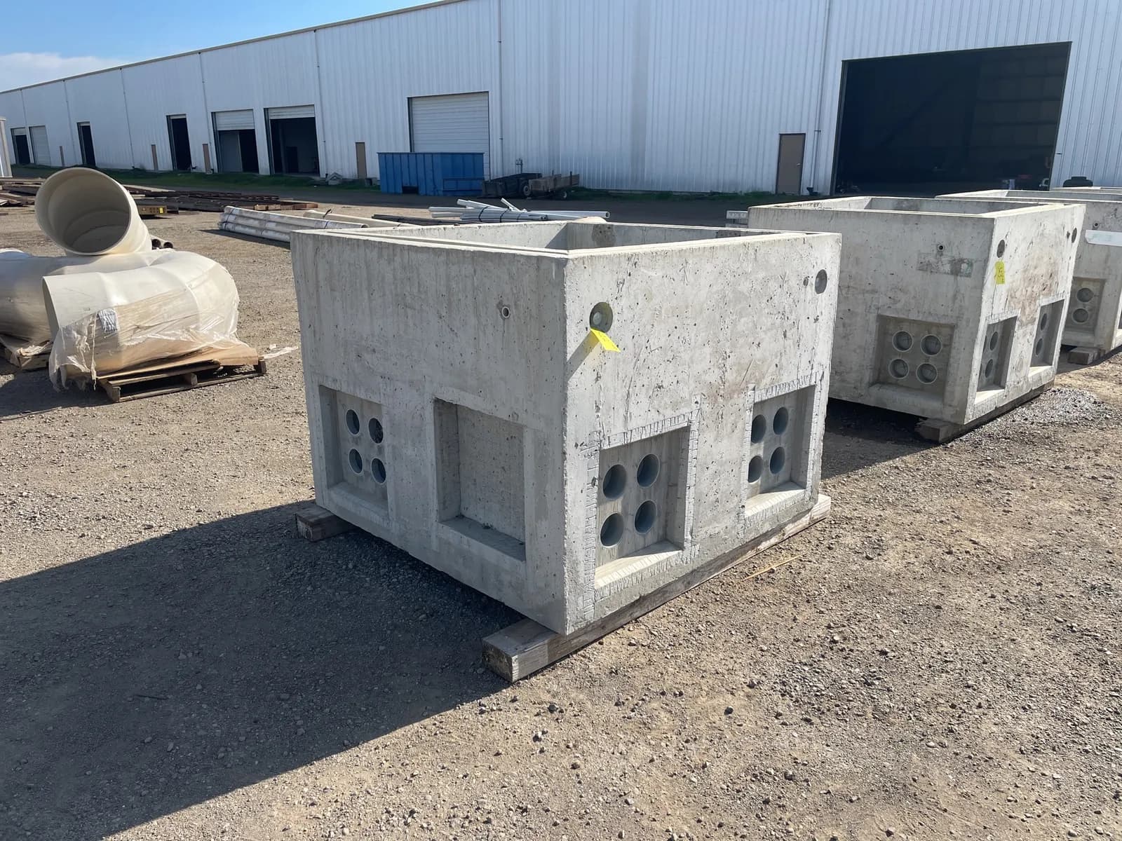 5x5-jensen-precast-pull-box-with-metal-cover-1-cover-per-box-mlea1ofc