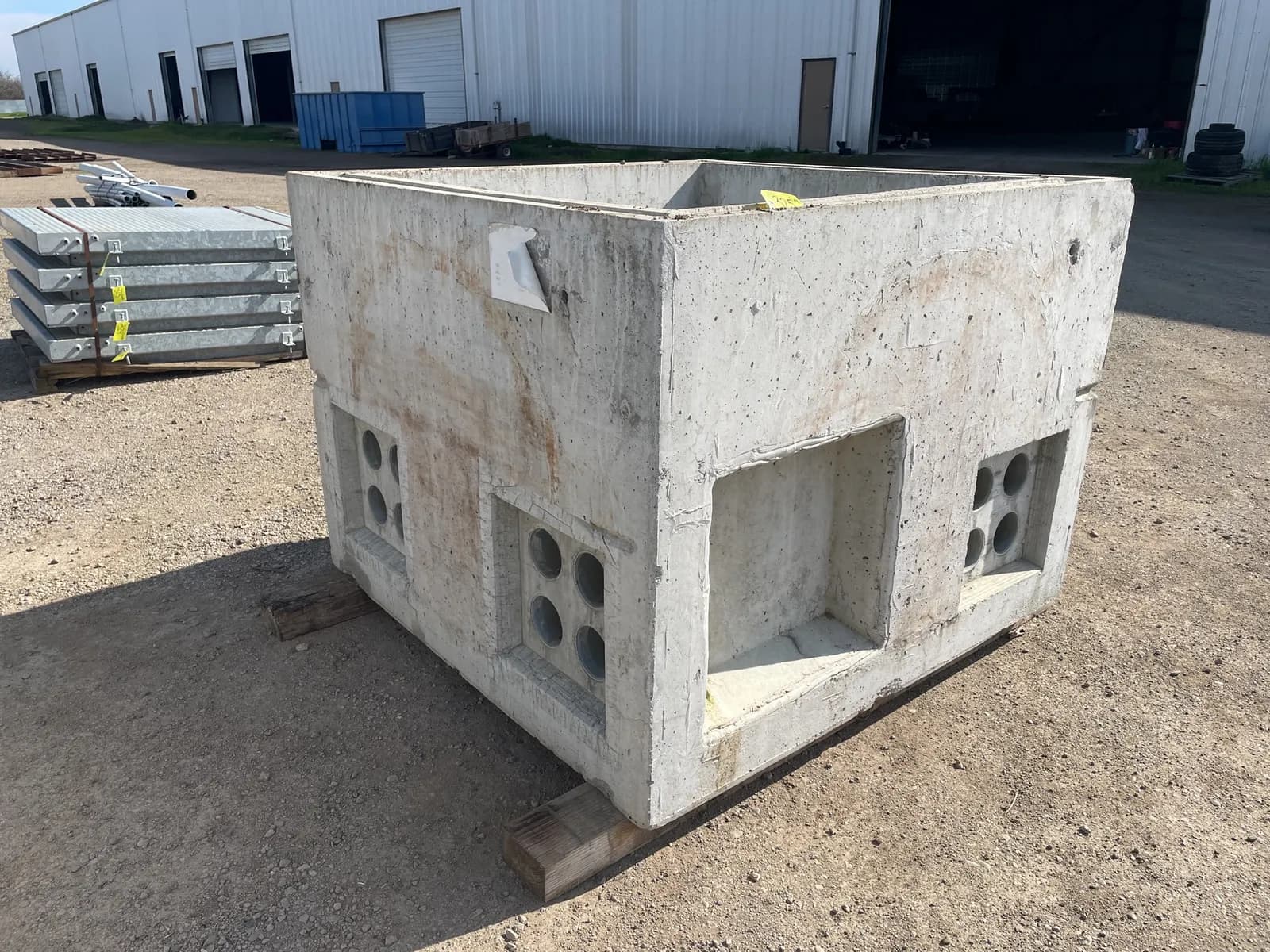 5x5-jensen-precast-pull-box-with-metal-cover-1-cover-per-box-mlea2iqq