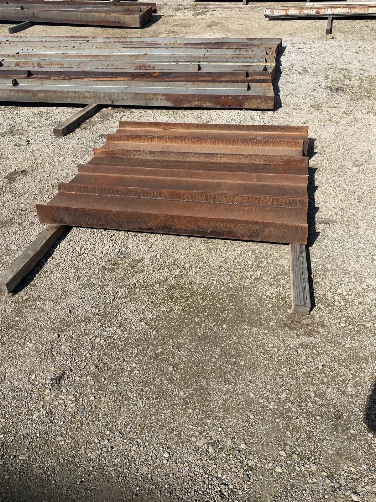 quantity-of-5-steel-i-beams-5x1-mlea4iso