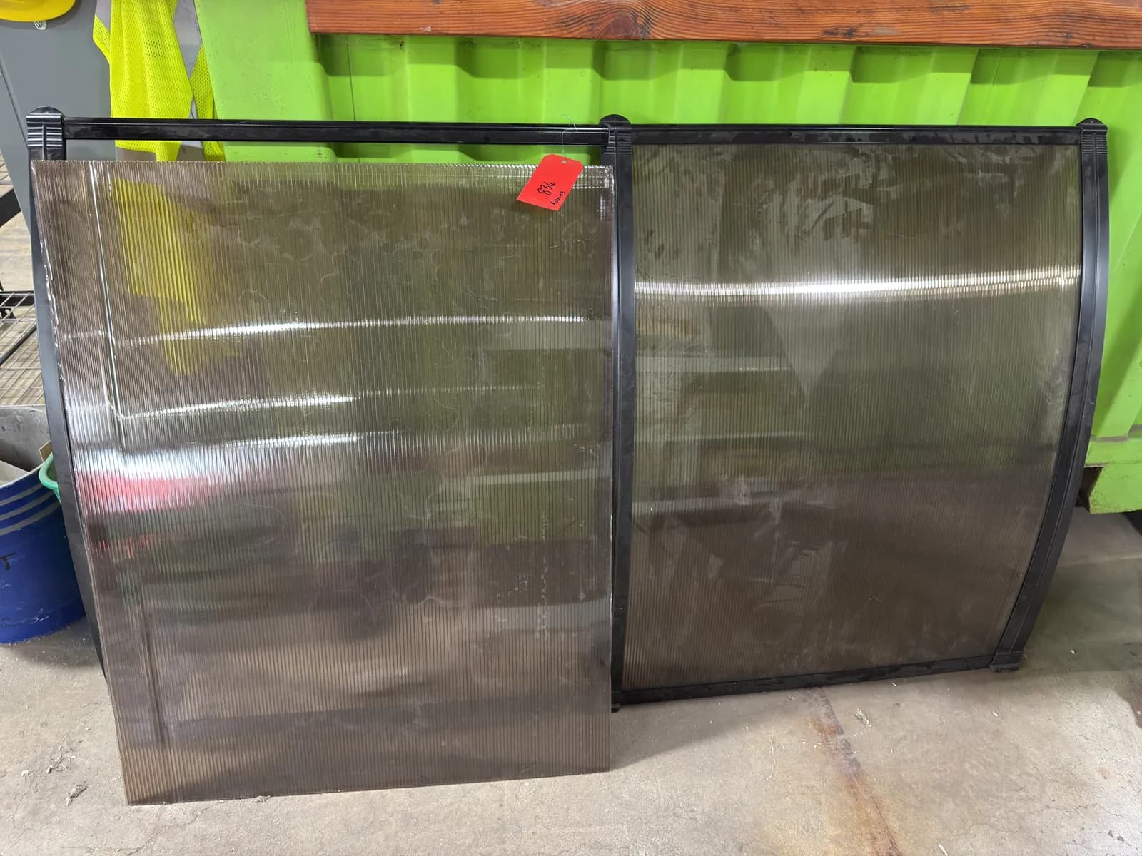 65-x-38-awning-be5996