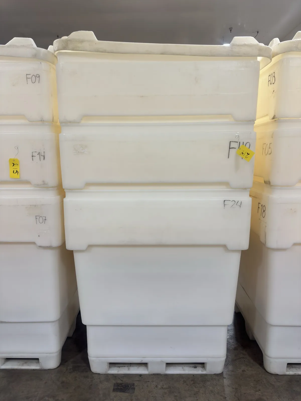 3-heavy-duty-plastic-container-33c5a5